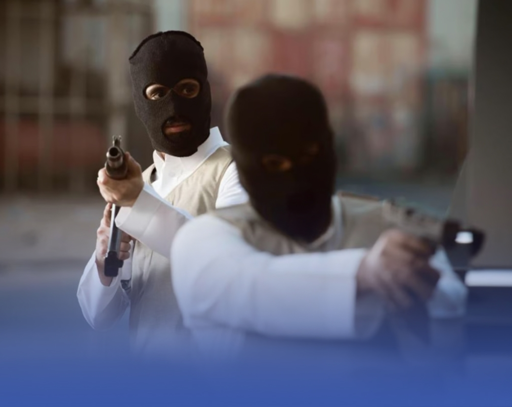 ضبط 69 ألف حبة "كبتاجون" في ملابس مسافرَين بمطار الرياض