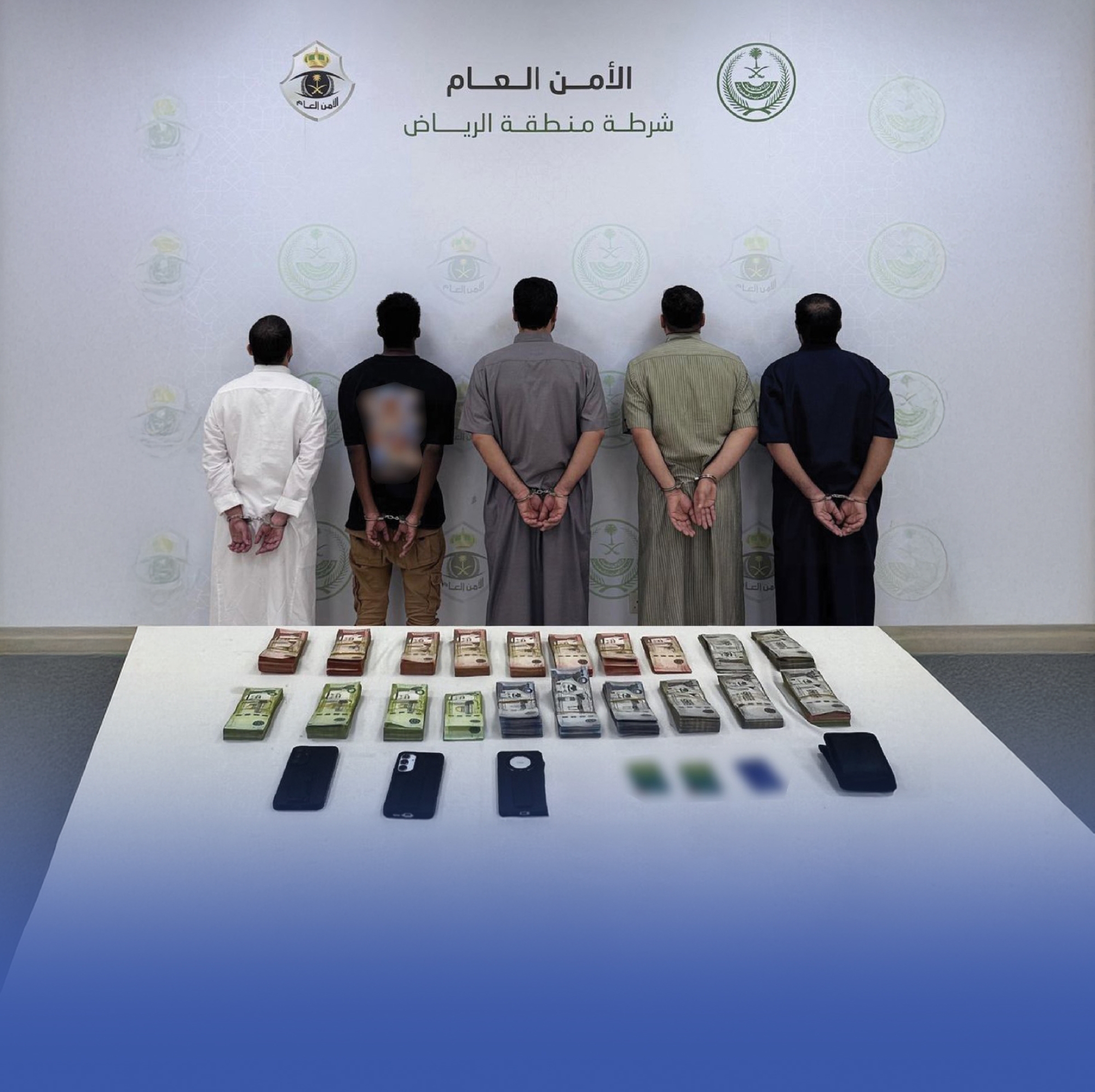 القبض على 5 أشخاص لاحتيالهم بنشر إعلانات تأجير وهمية