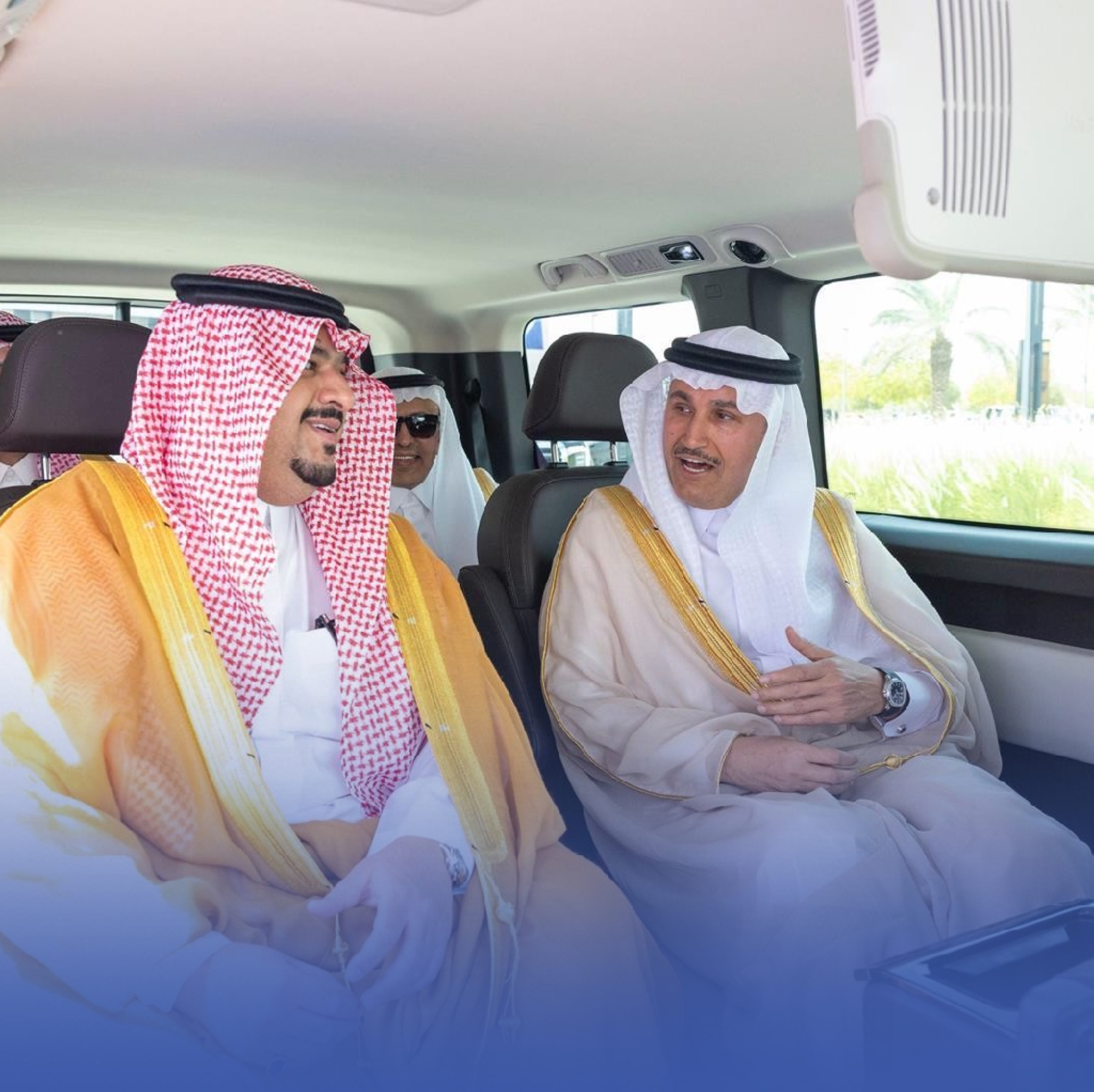 جولة لنائب أمير الرياض بمركبة ذاتية القيادة على مشاريع العاصمة