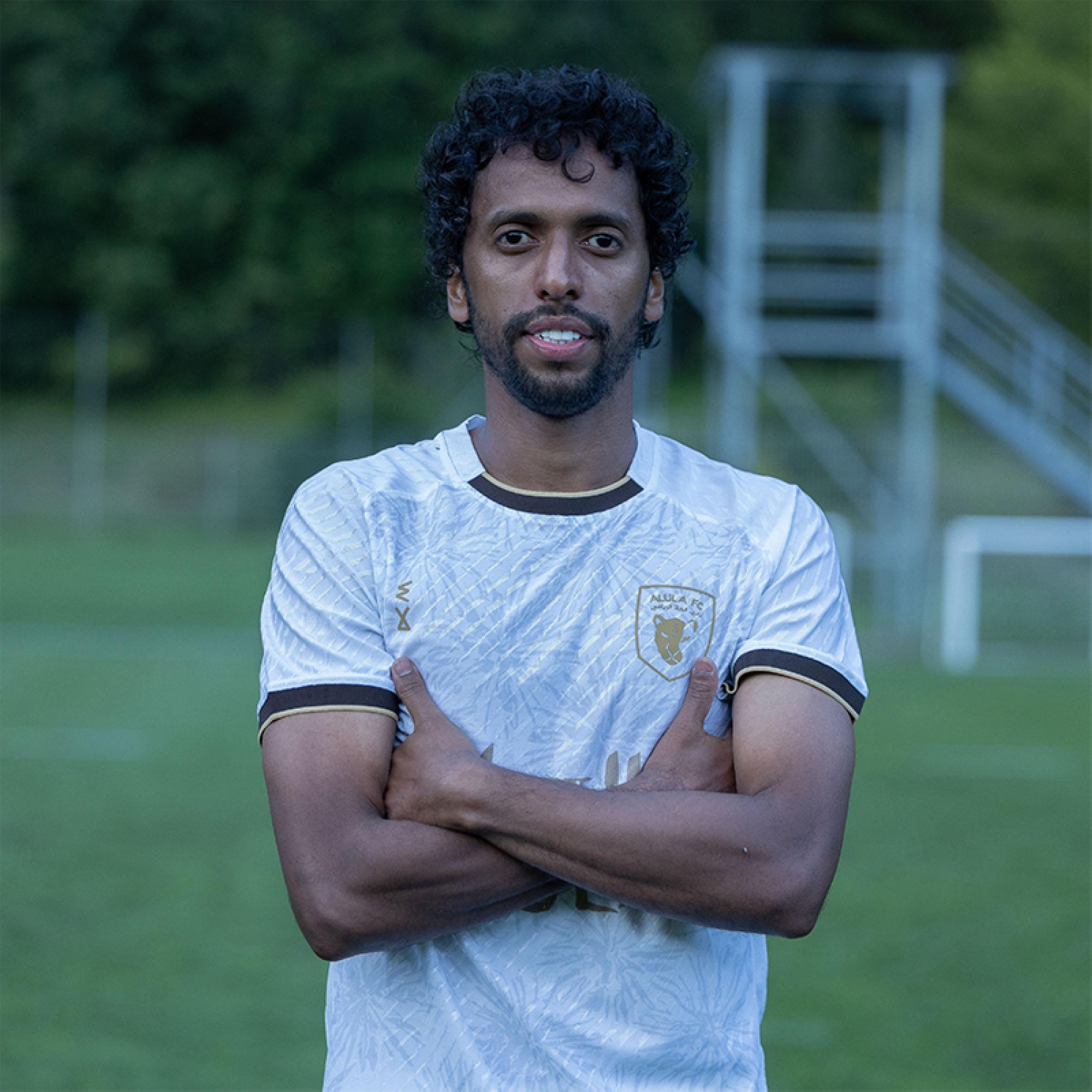 العلا يضم عبدالمجيد الصليهم قادمًا من النصر