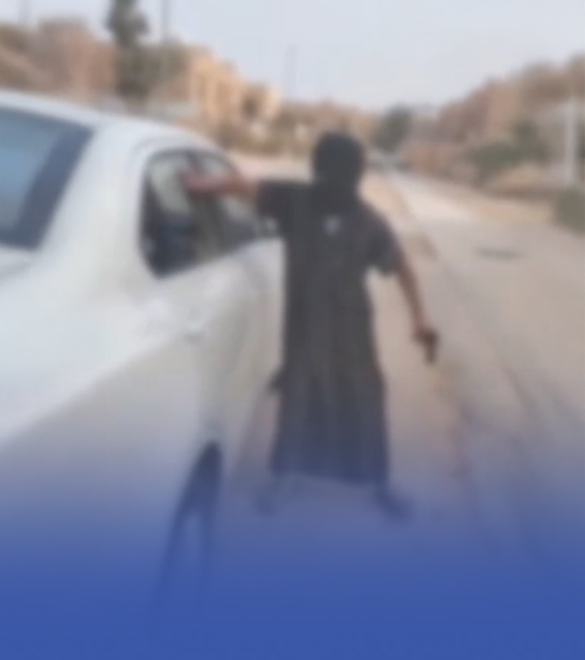 القبض على شخصين اعتديا بسلاح وهمي على قائد مركبة