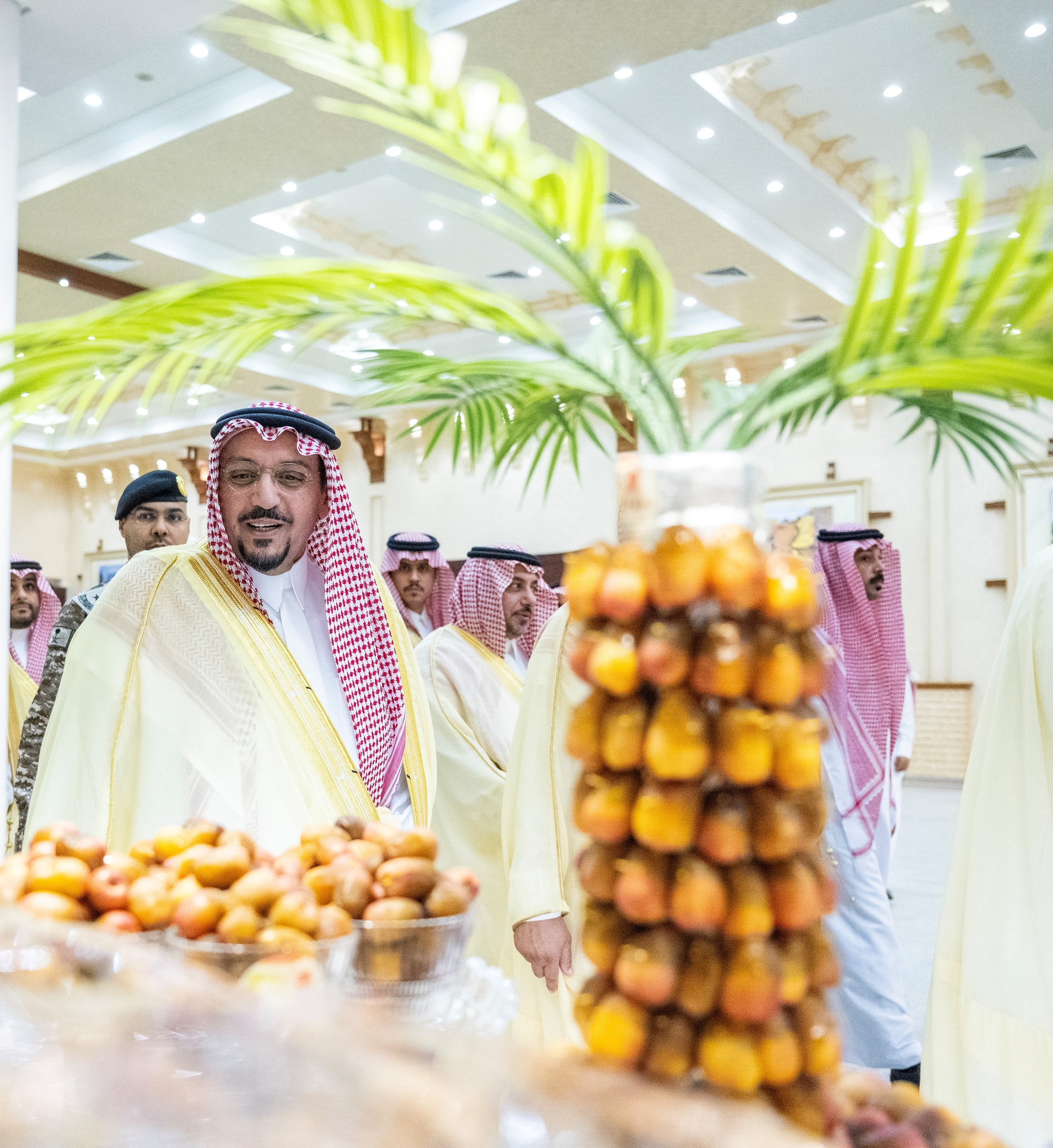 "السكرية الحمراء".. التمور تُنعش أسواق القصيم