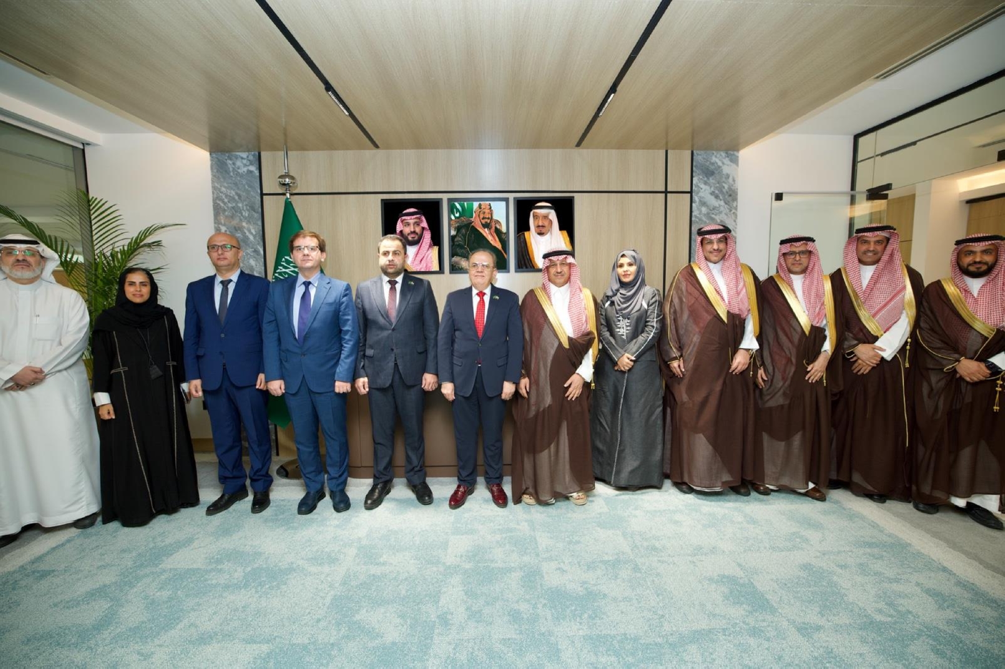 البنيان والحلبي يبحثان تعزيز التعاون العلمي والتعليمي