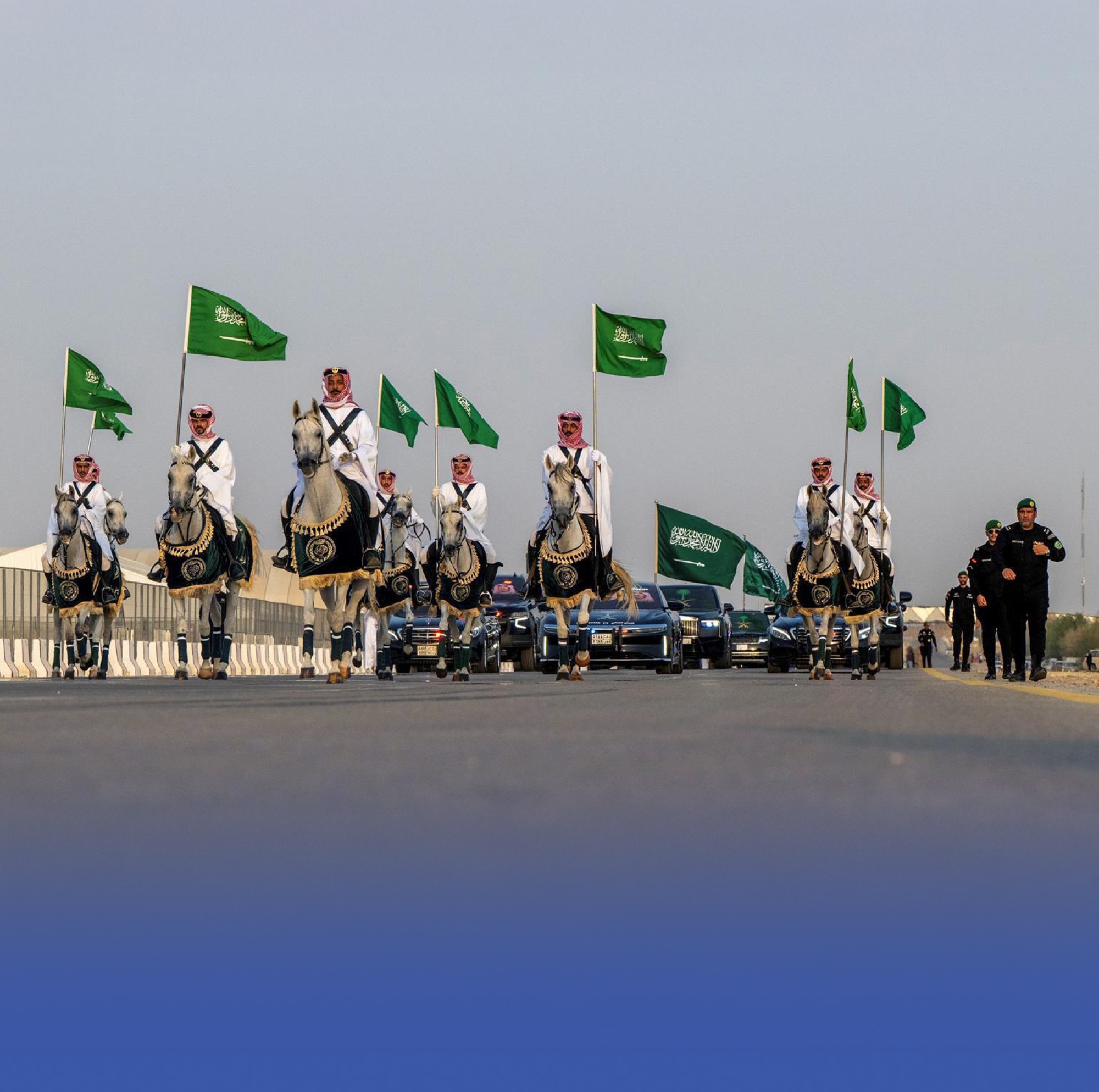 3 آلاف علم تزيّن ميادين عروس البحر الأحمر
