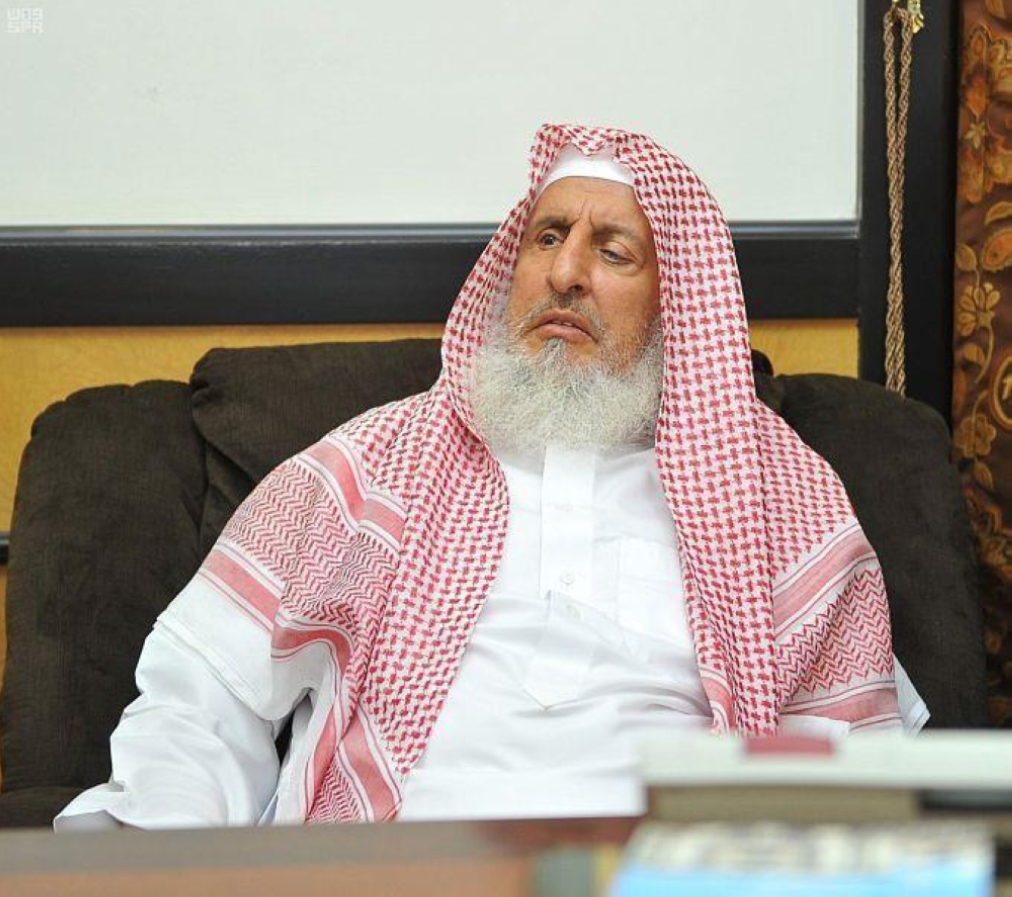 وجه خادم الحرمين بأن تقام عليه صلاة الغائب أيضًا في المسجد الحرام والمسجد النبوي وجميع مساجد المملكة بعد صلاة العصر