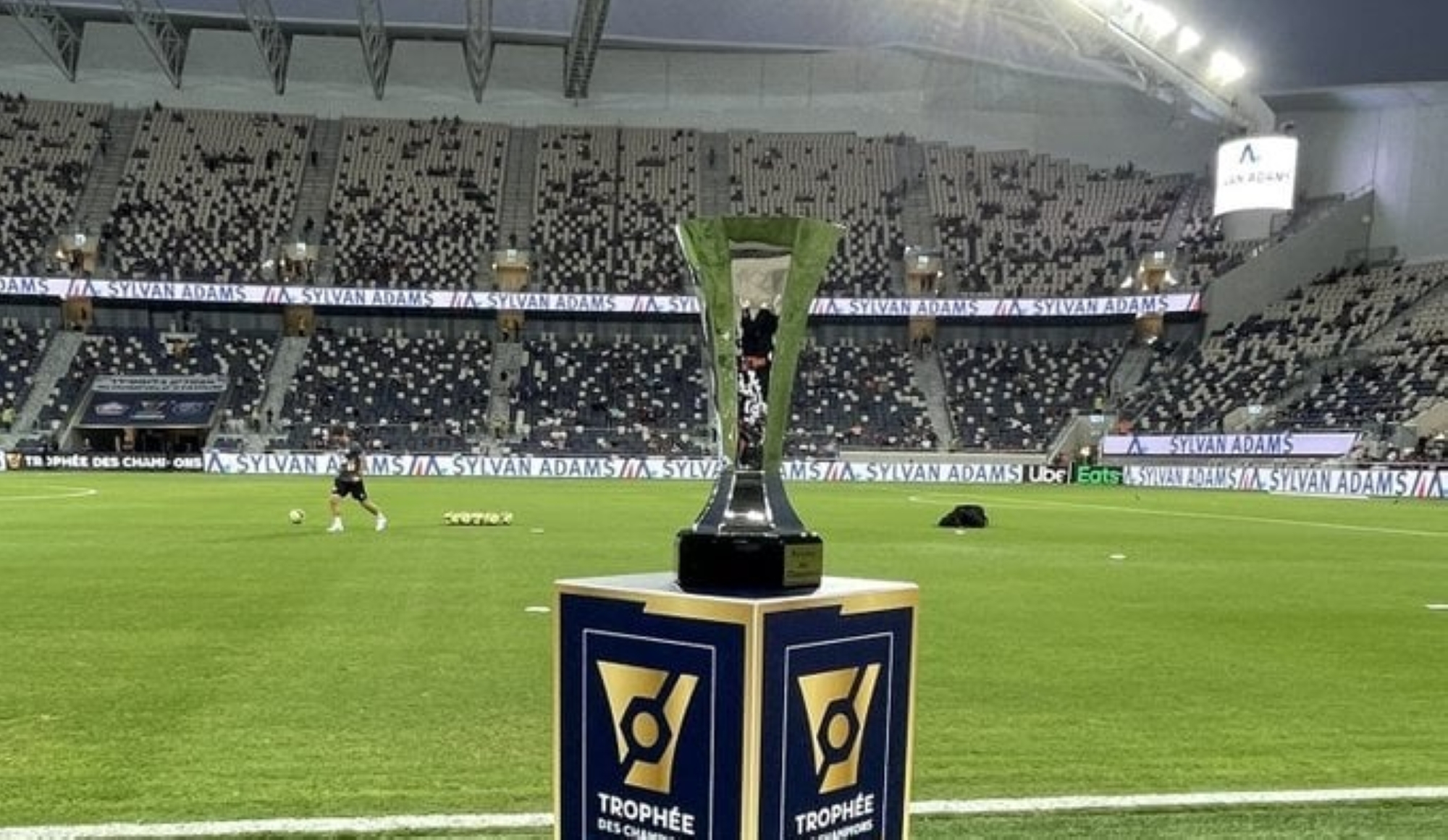الكويت تستضيف كأس السوبر الفرنسية في يناير المقبل