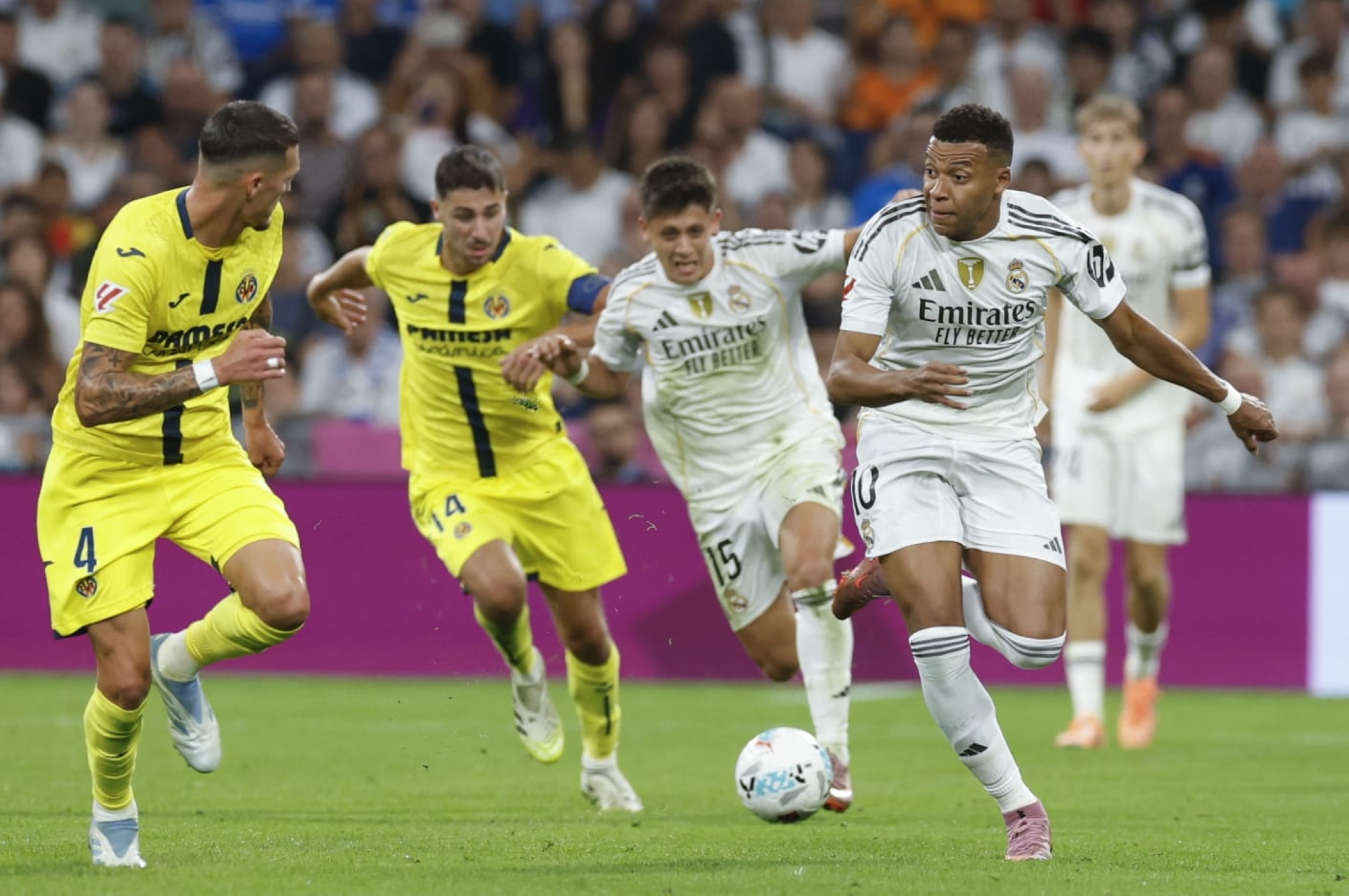 ثلاثية ريال مدريد تُسقط فياريال في الدوري الإسباني