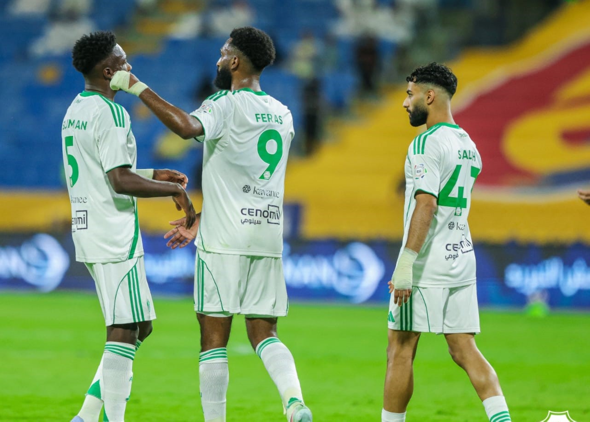 فالنسيا الإسباني يراقب محترف الأهلي