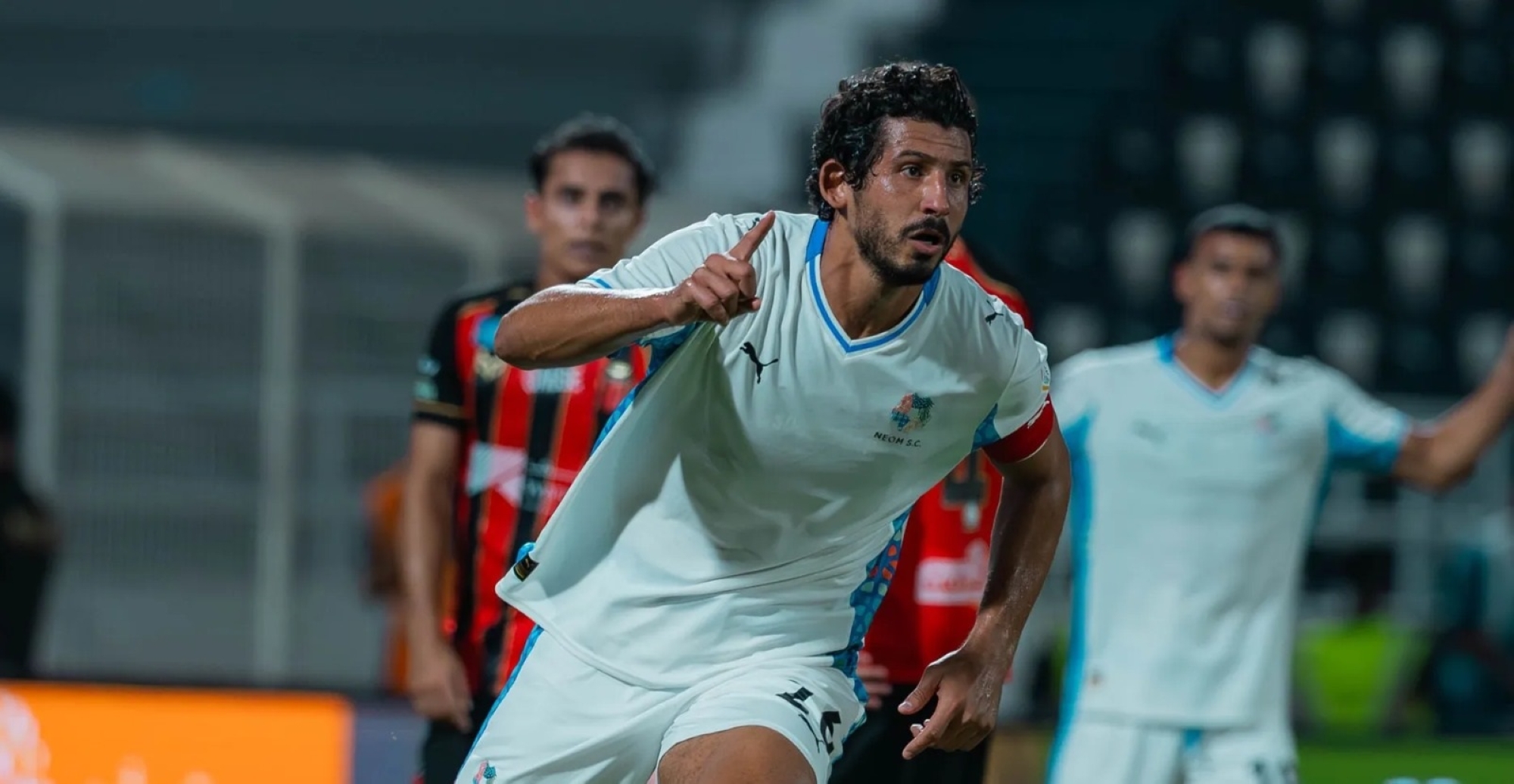 مدافعو روشن بين تألق حجازي وتجديد عهد النجومية