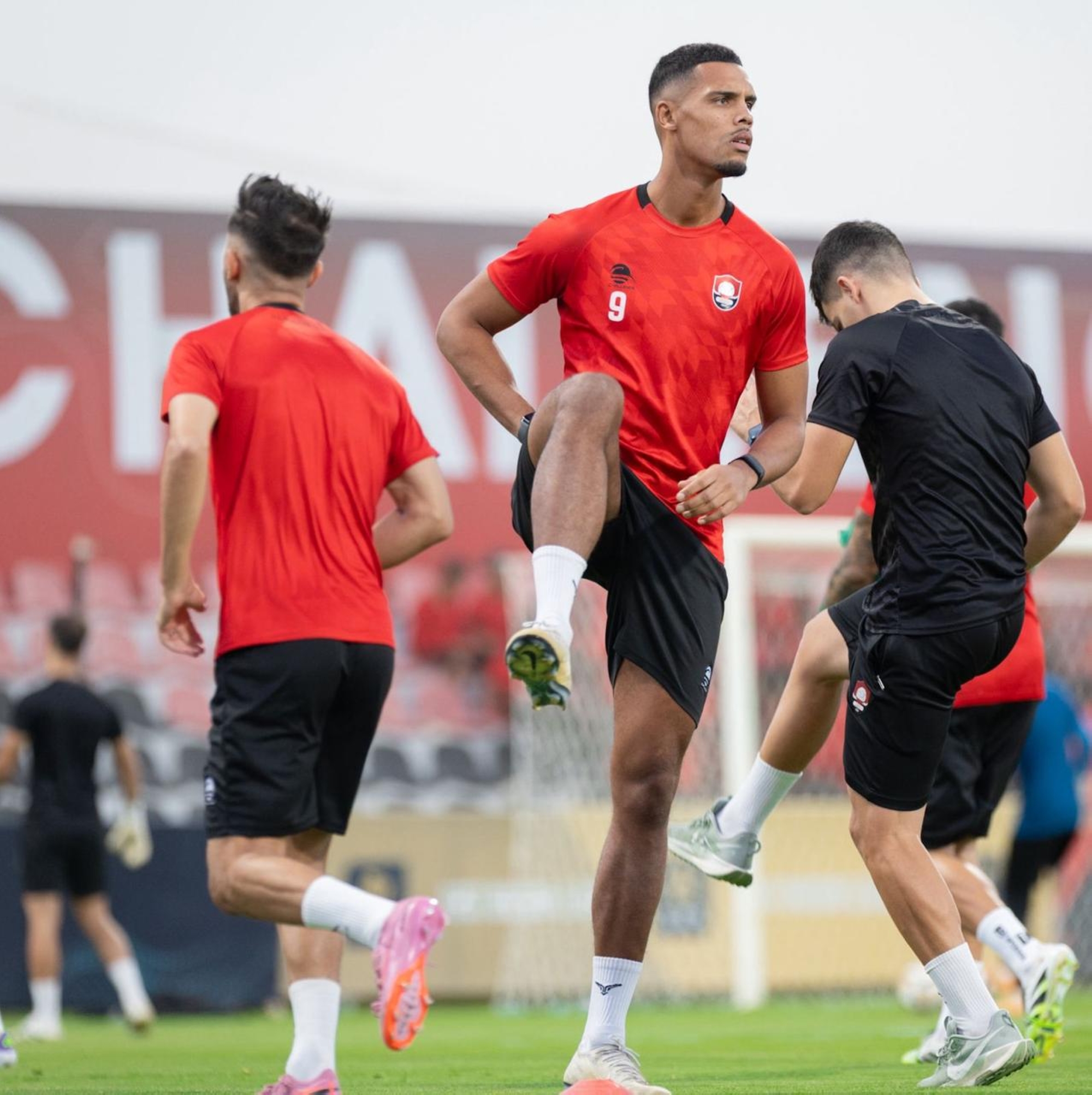 زينهو مع الرائد.. تجربة جديدة في دوري يلو