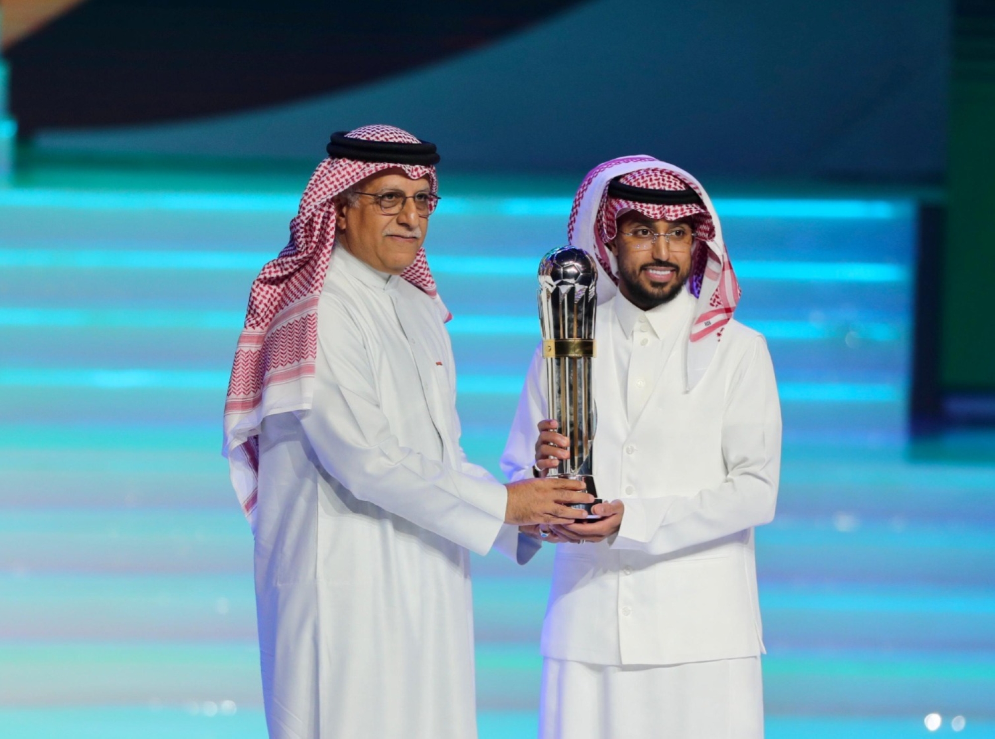 سالم الدوسري أفضل لاعب في آسيا للمرة الثانية في تاريخه