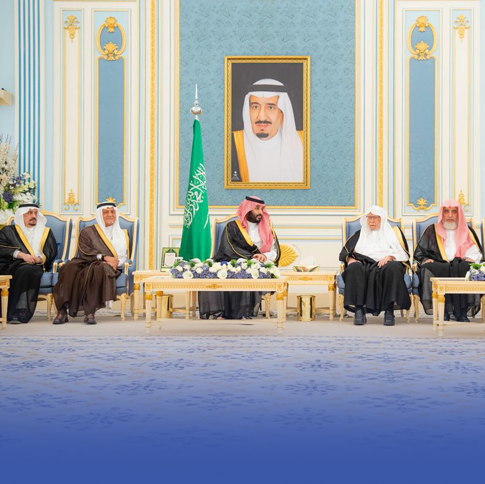 ولي العهد يستقبل الأمراء والعلماء والوزراء والمواطنين