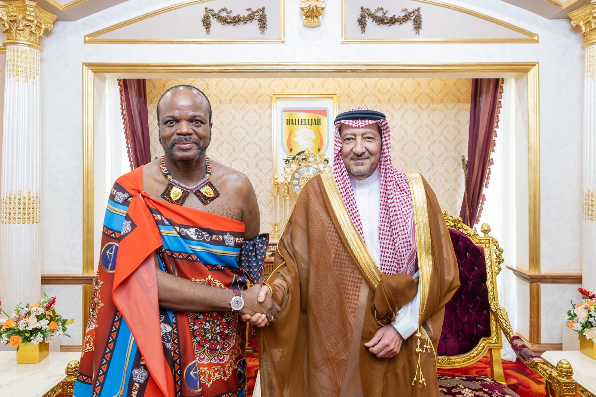 "الخريجي" وملك إسواتيني يستعرضان العلاقات الثنائية