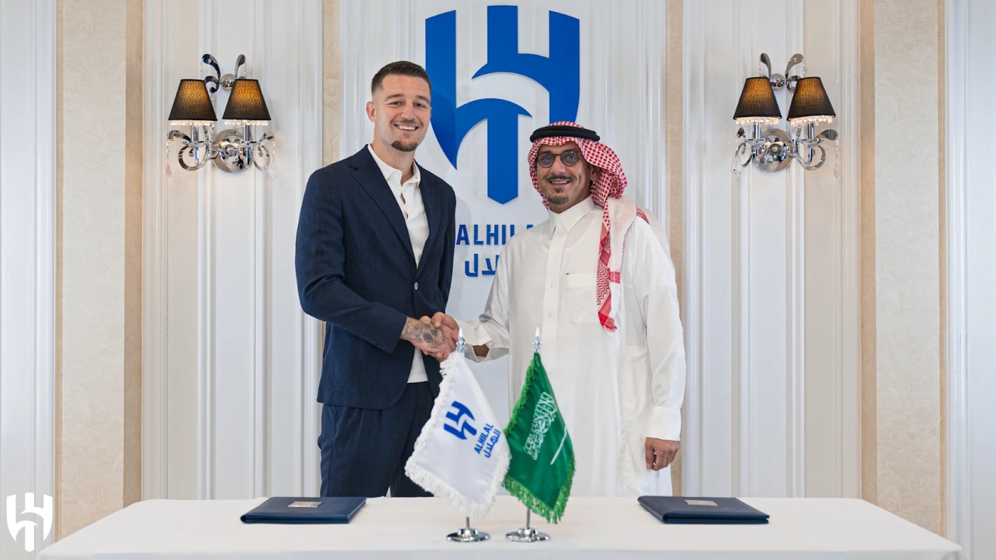 الهلال يعلن تجديد عقد سافيتش حتى عام 2028