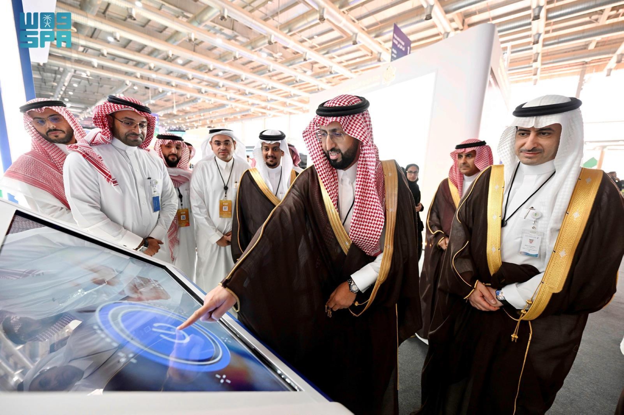 الجضعي يدشّن دستور الأدوية السعودي