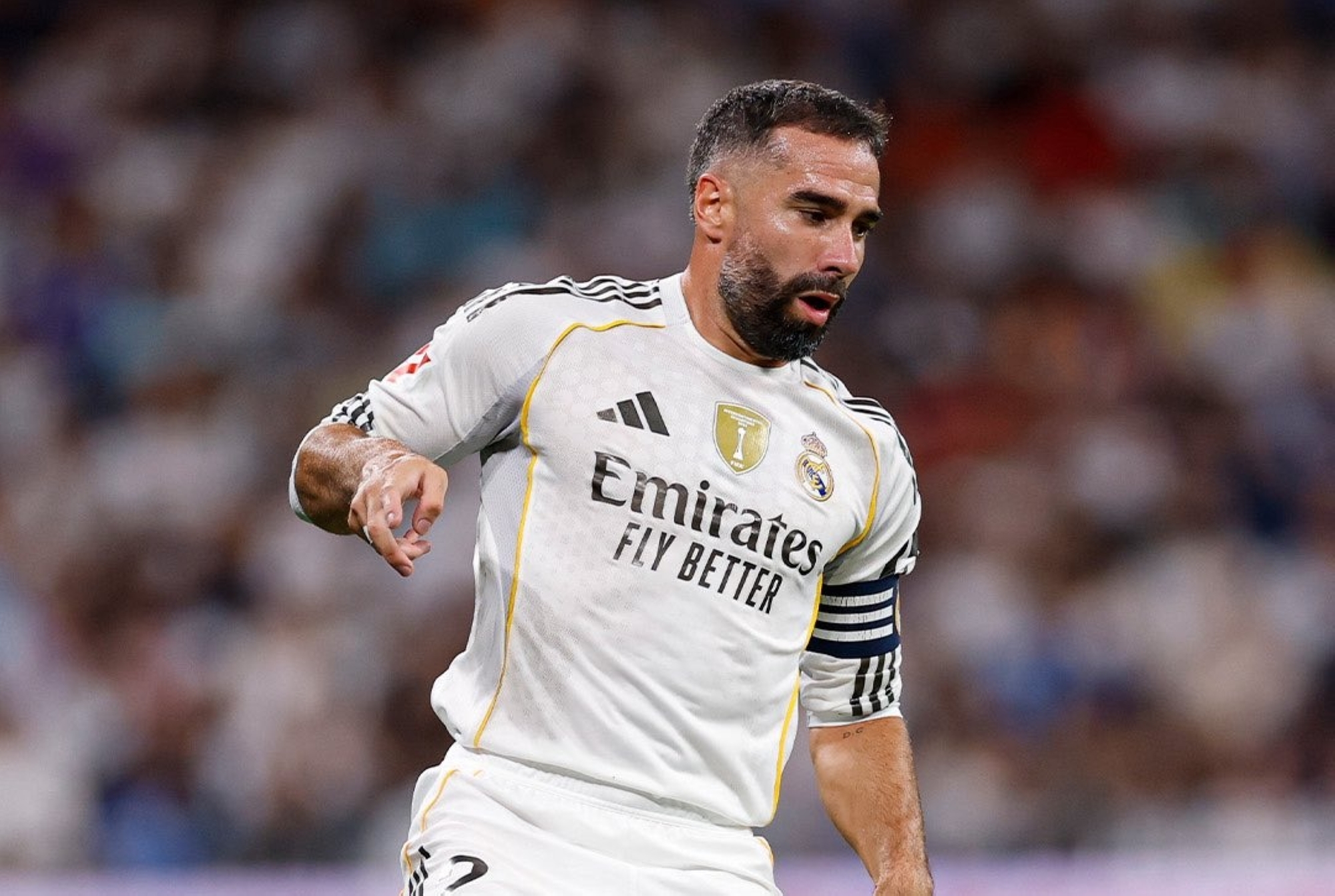 جراحة عاجلة لكارفخال قائد ريال مدريد