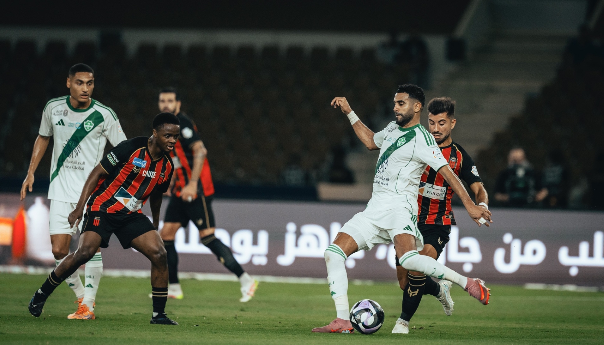 "سبورت 24" ترصد ردود أفعال جماهير الأهلي بعد التعادل مع الرياض