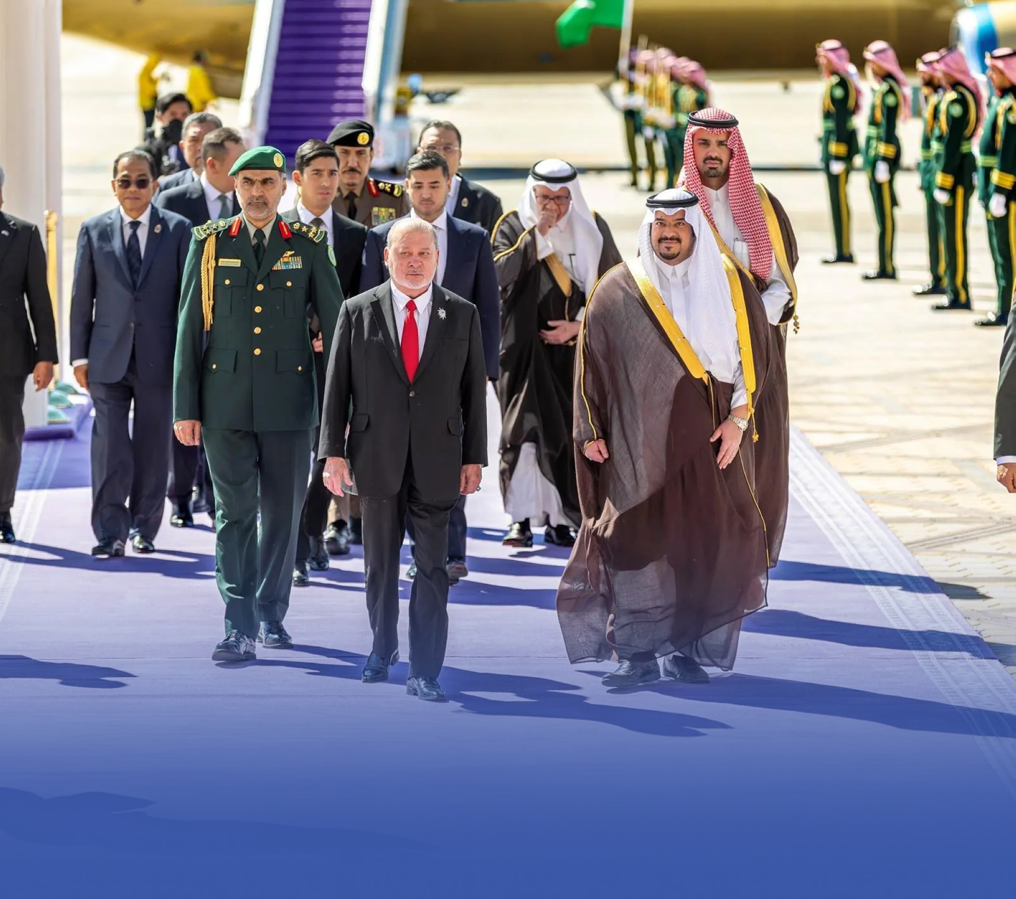ملك ماليزيا يصل الرياض في زيارة رسمية