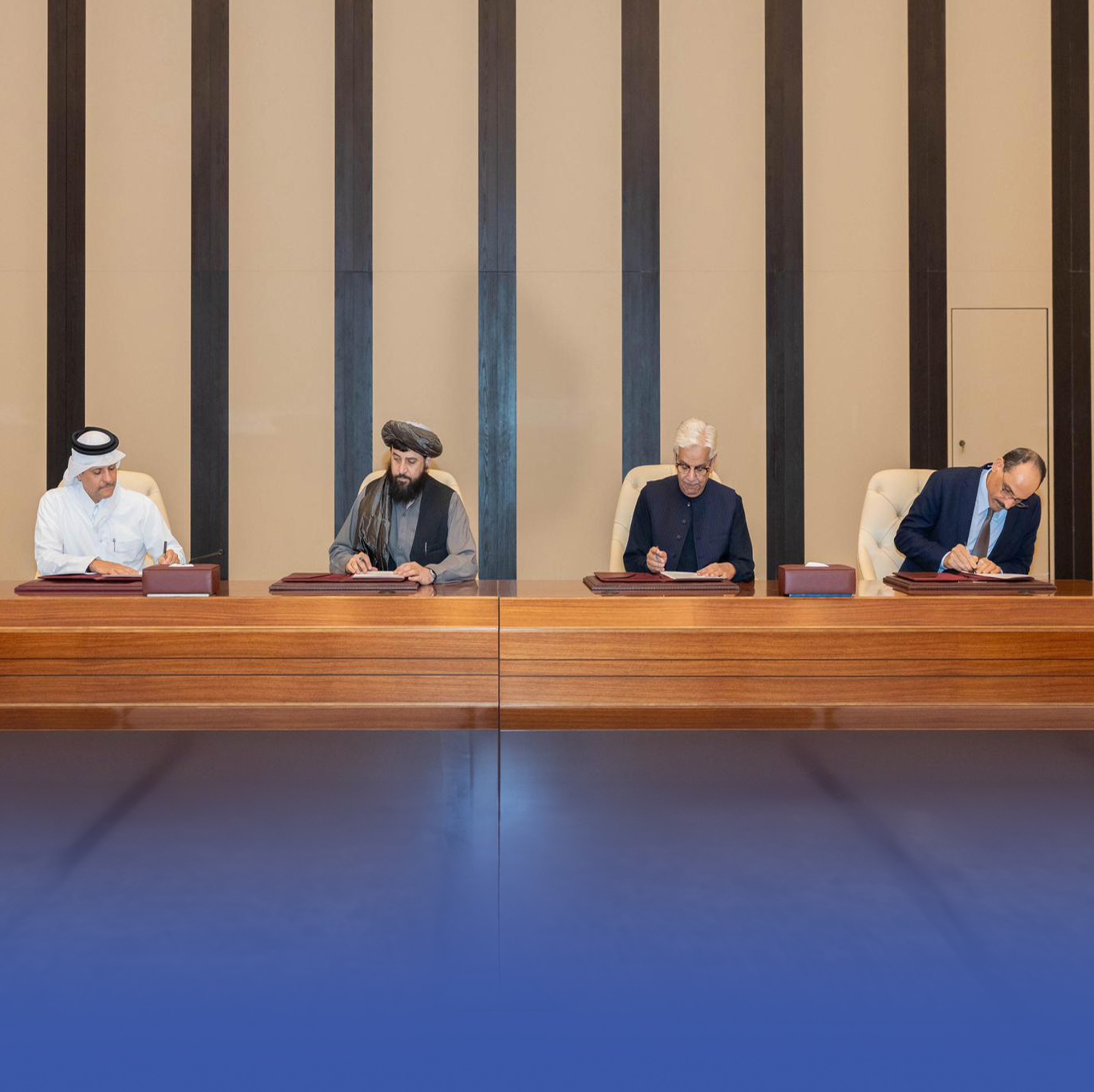 تجدُّد محادثات السلام بين كابول وإسلام أباد بإسطنبول