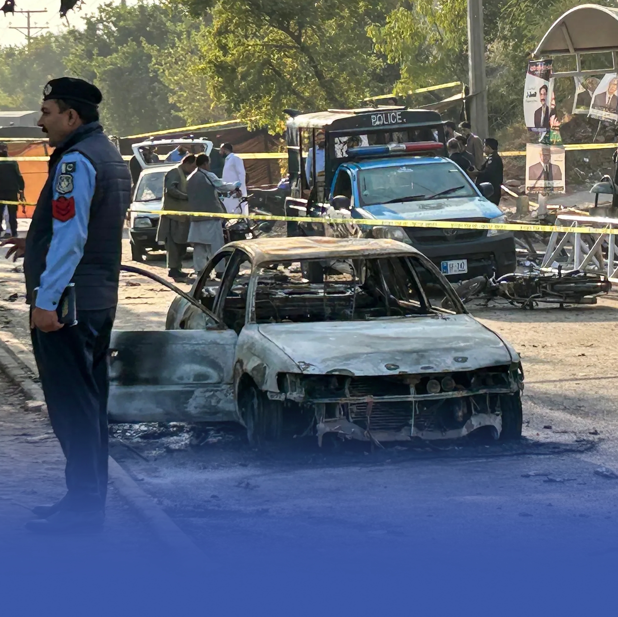 مقتل 12 شخصاً بتفجير انتحاري في باكستان