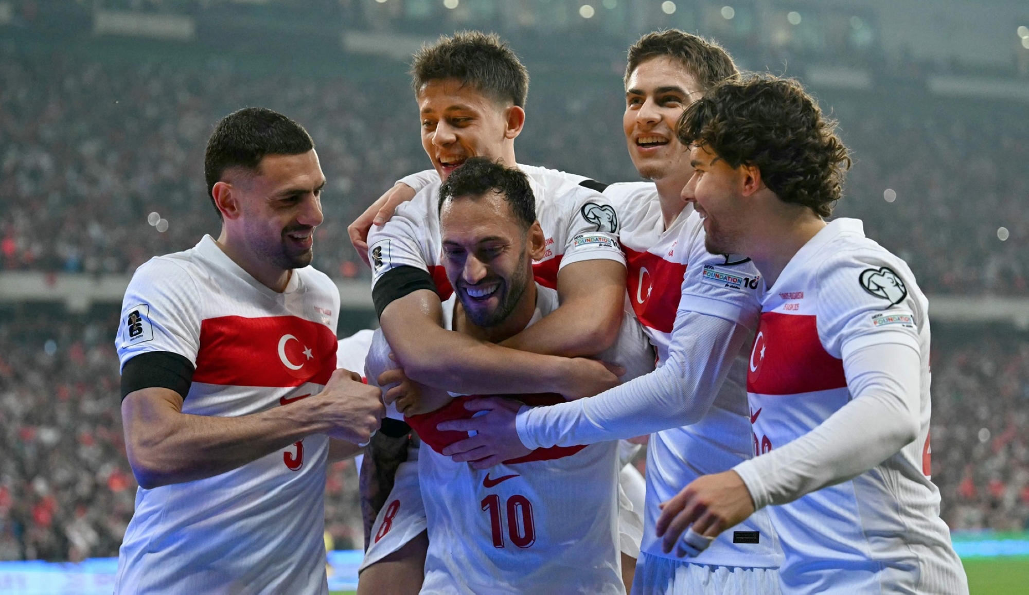 بمشاركة ديميرال.. تركيا تهزم بلغاريا وتتأهل للملحق الأوروبي