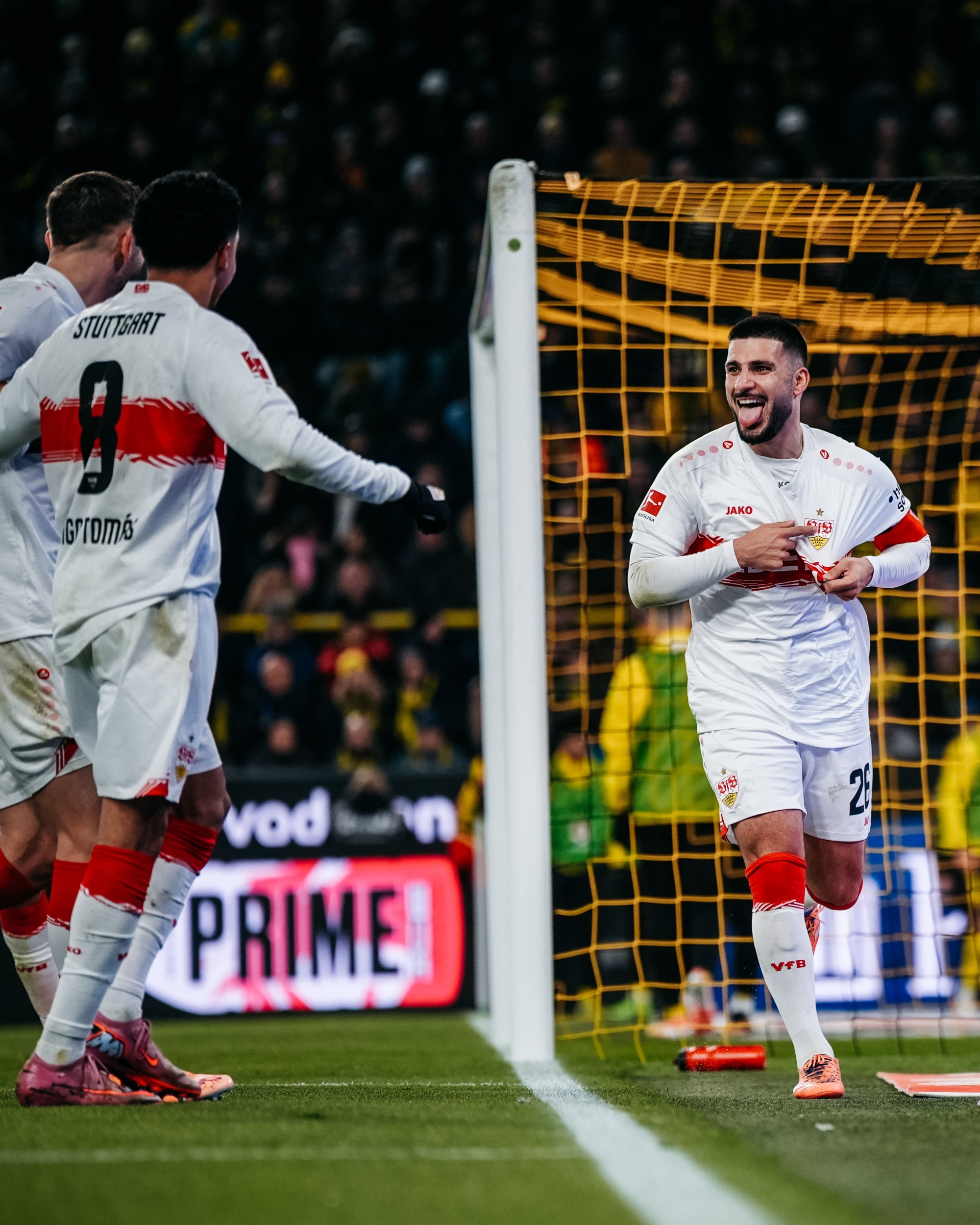 شتوتجارت يفرض التعادل في اللحظات الأخيرة على دورتموند