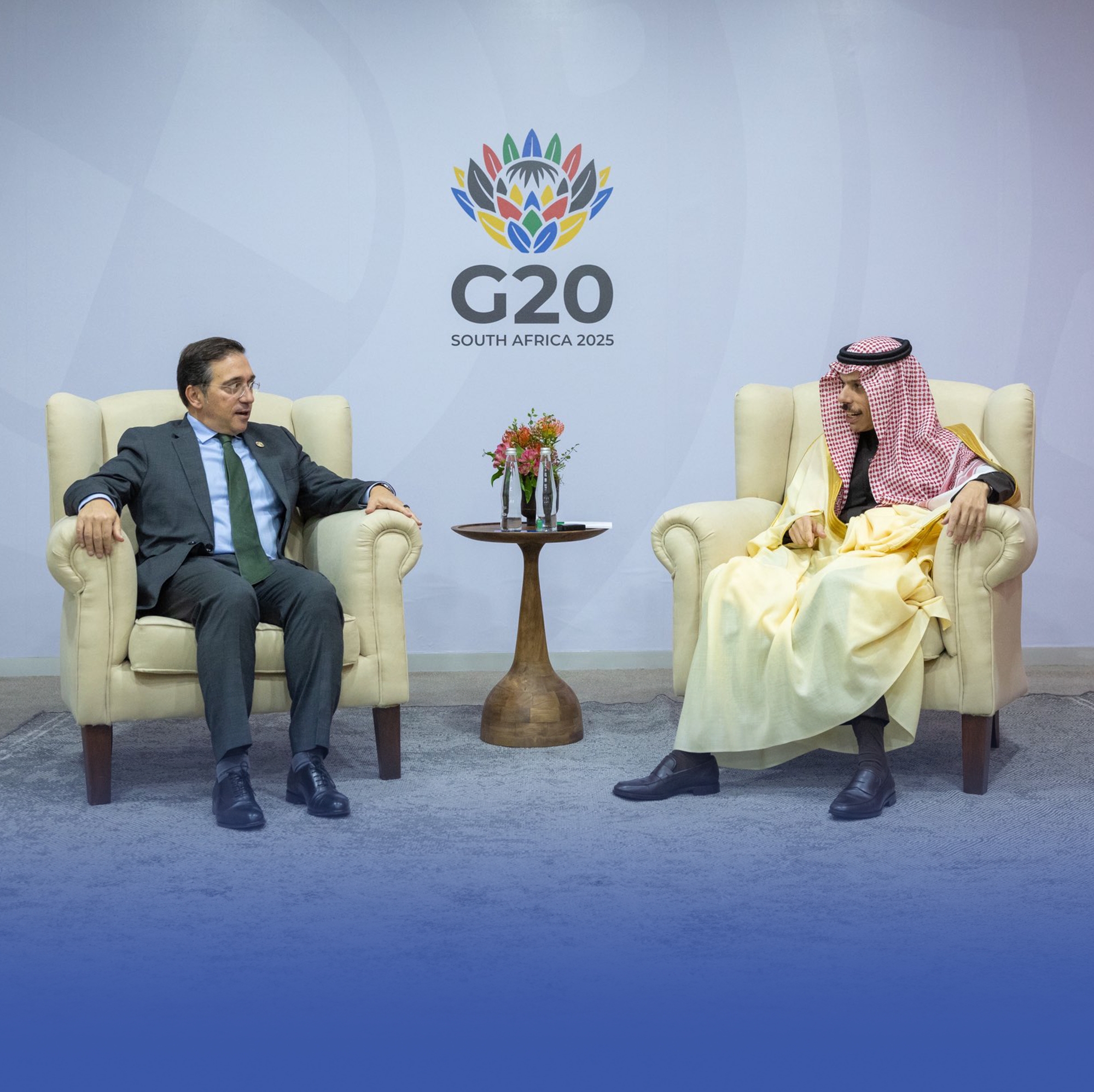 وزير الخارجية يلتقي بنظيره الإسباني