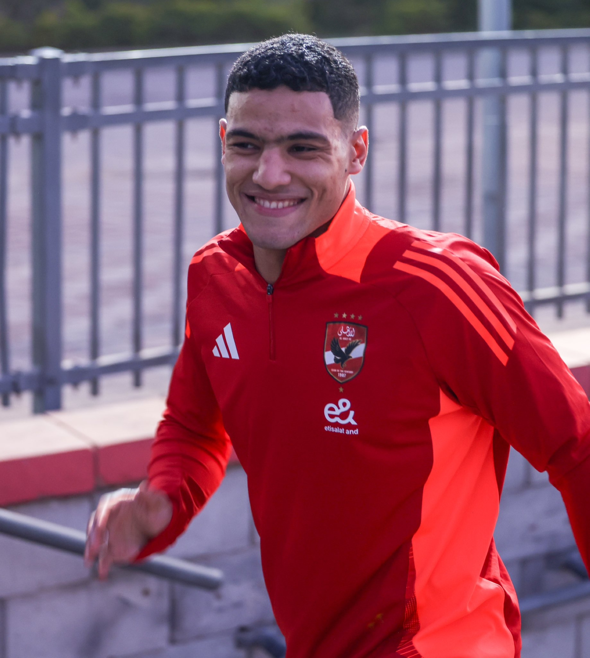 لاعب الأهلي المصري يتعرض لارتجاج في المخ