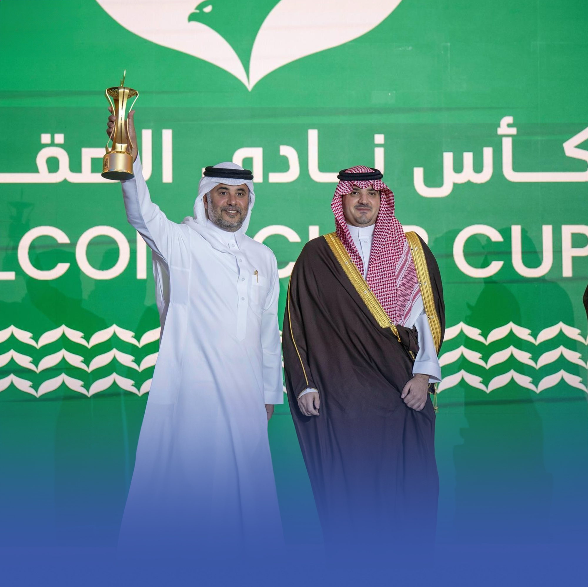 وزير الداخلية يكرم الفائزين في كأس نادي الصقور