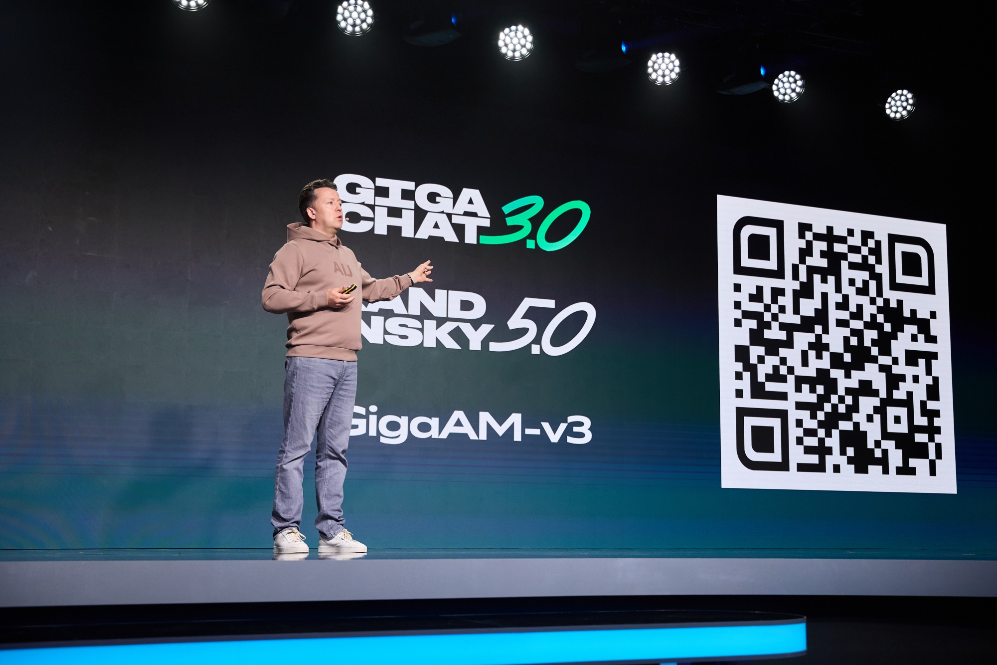 أكبر مشروع open-source في أوروبا: إطلاق شركة "سبير" مجموعة من النماذج العصبية الروسية المتقدمة