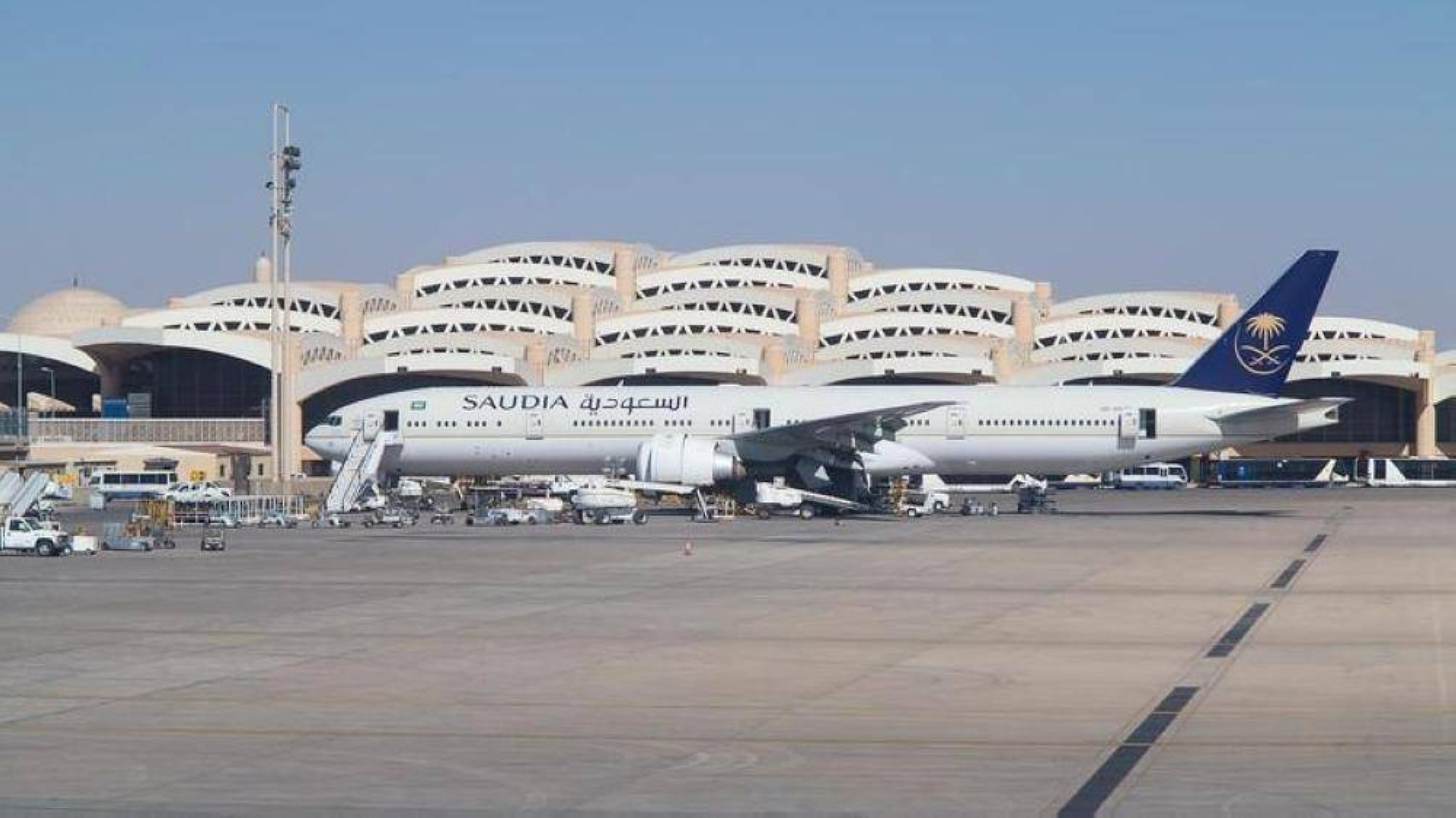 رحلات مباشرة إلى بانكوك عبر مطار الملك خالد بالرياض