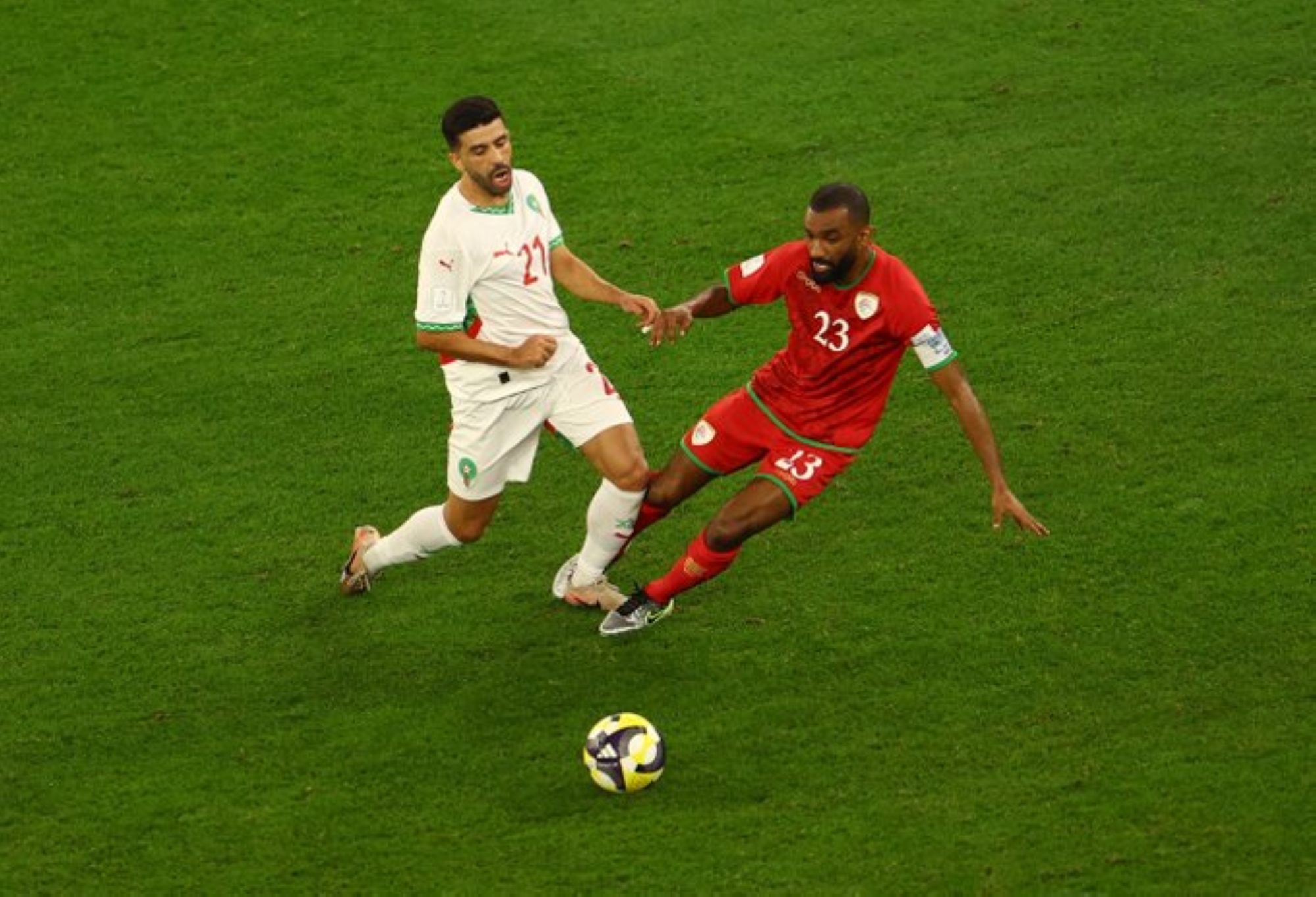 عُمان تتعادل سلبيا مع عشرة من لاعبي المغرب في كأس العرب