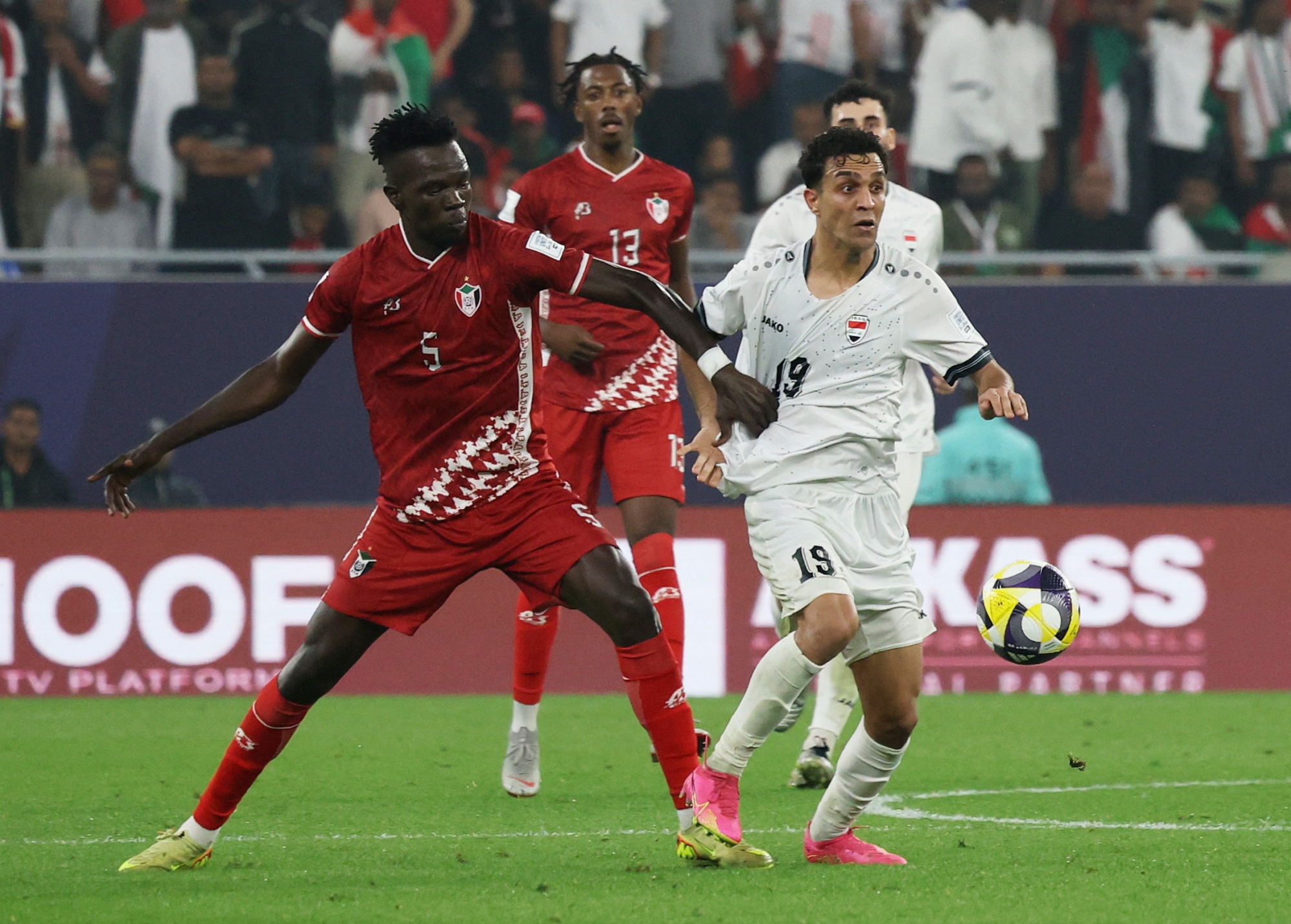 كأس العرب.. العراق إلى ربع النهائي بعد الفوز على السودان