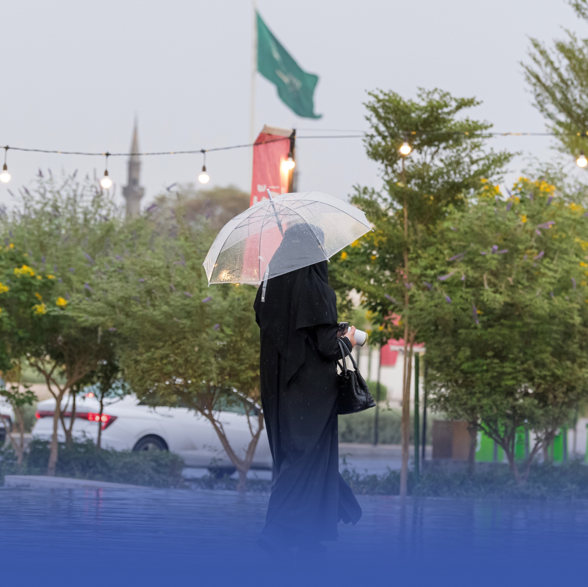 أمطار غزيرة وسيول على أملج
