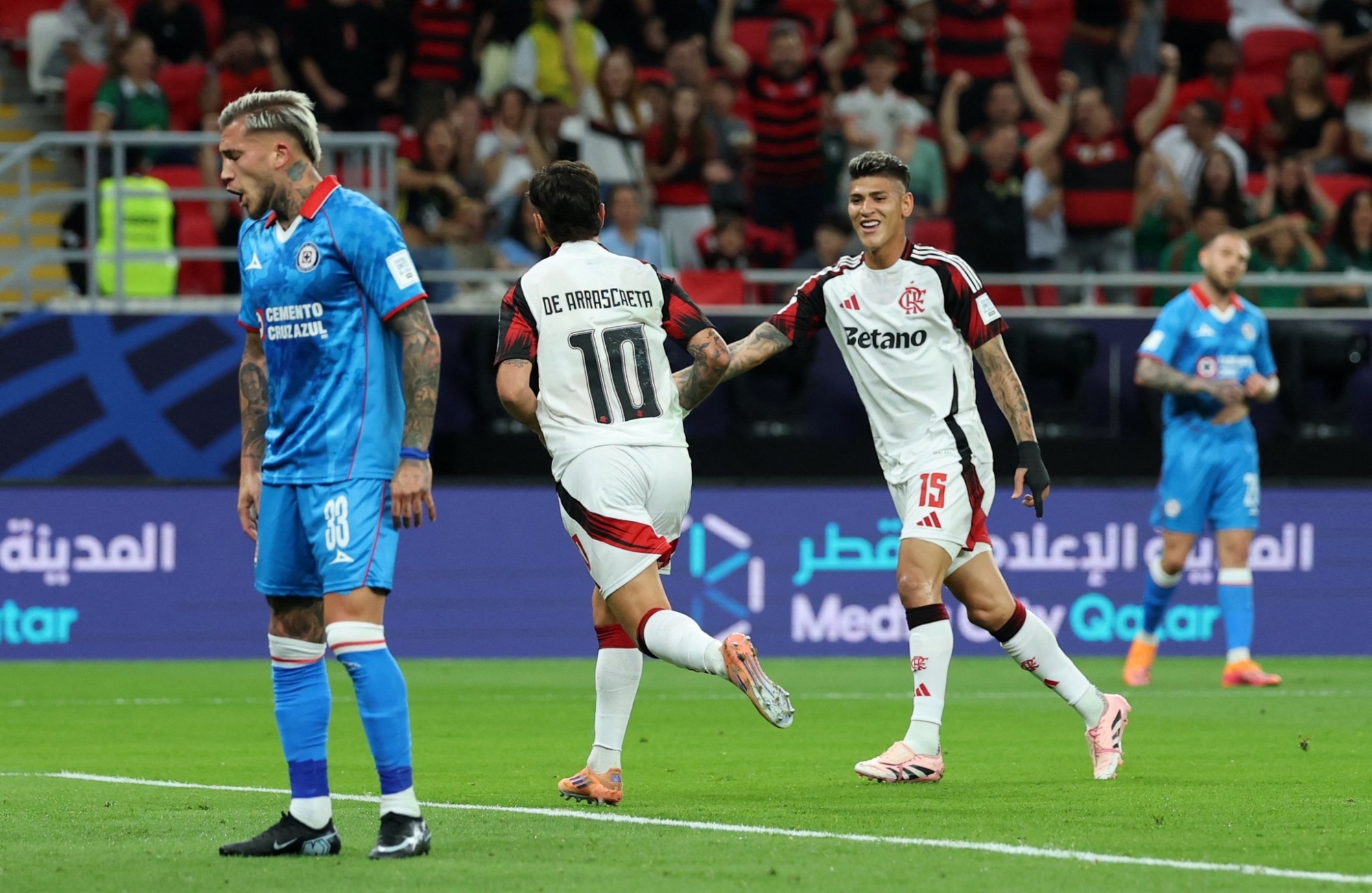 فلامنجو يطير لنصف نهائي كأس القارات.. ويضرب موعدًا مع بيراميدز