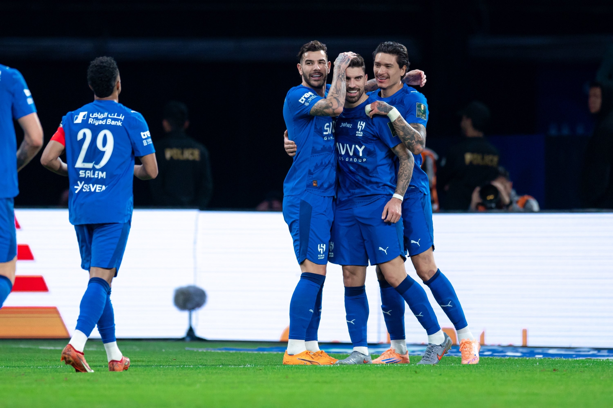 قبل الهلال والشارقة.. تاريخ مواجهات الأندية السعودية والإماراتية