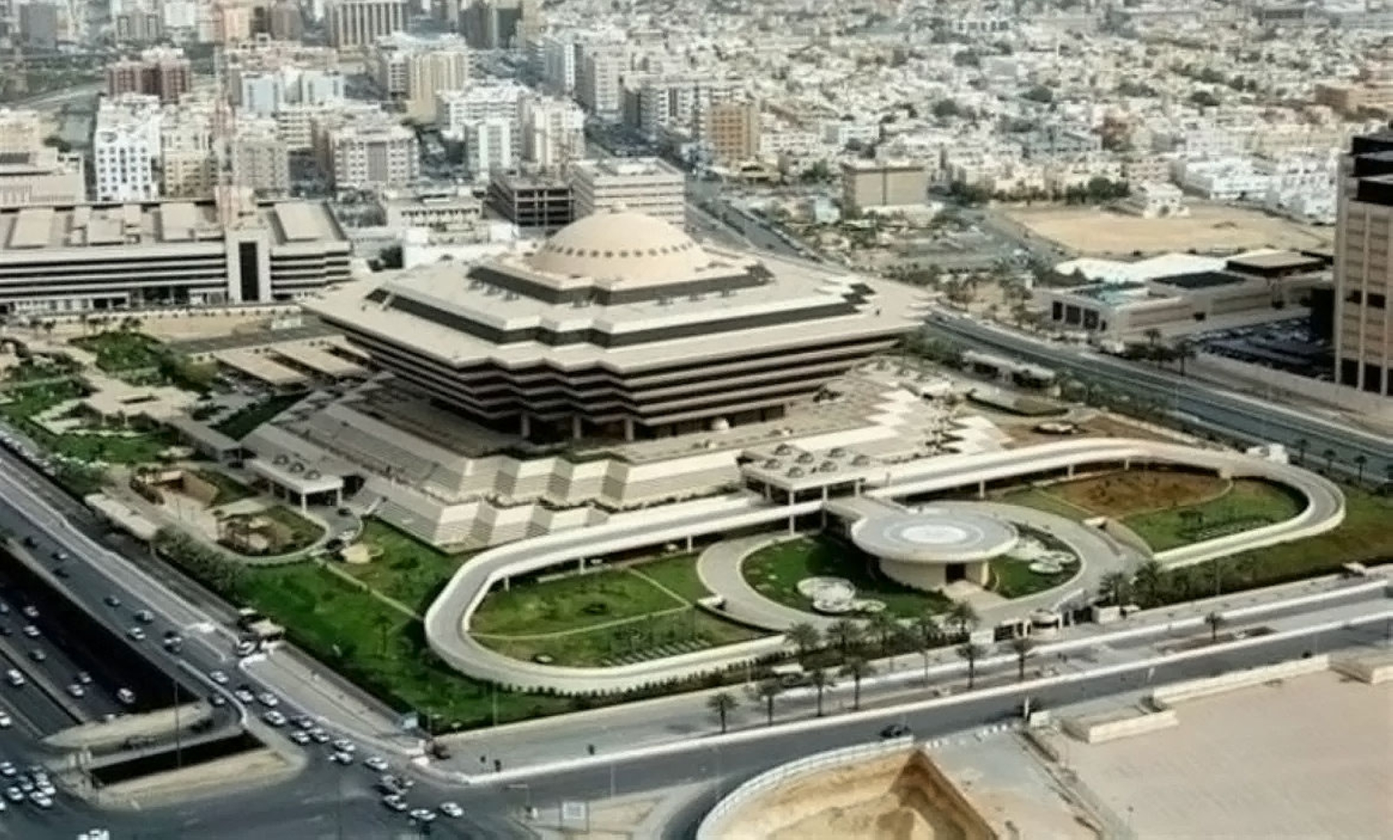 القتل تعزيرًا لباكستانيين هربا الميثامفيتامين والهيروين في أحشائهما