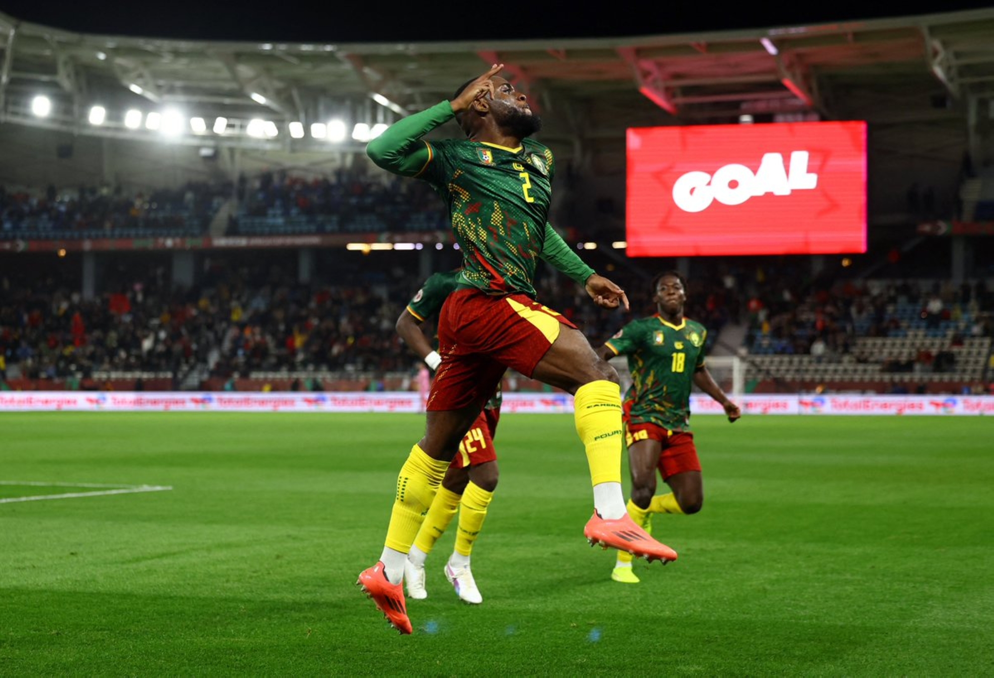 الكاميرون تفوز على جنوب إفريقيا.. وتضرب موعدًا مع المغرب في ربع نهائي أمم إفريقيا