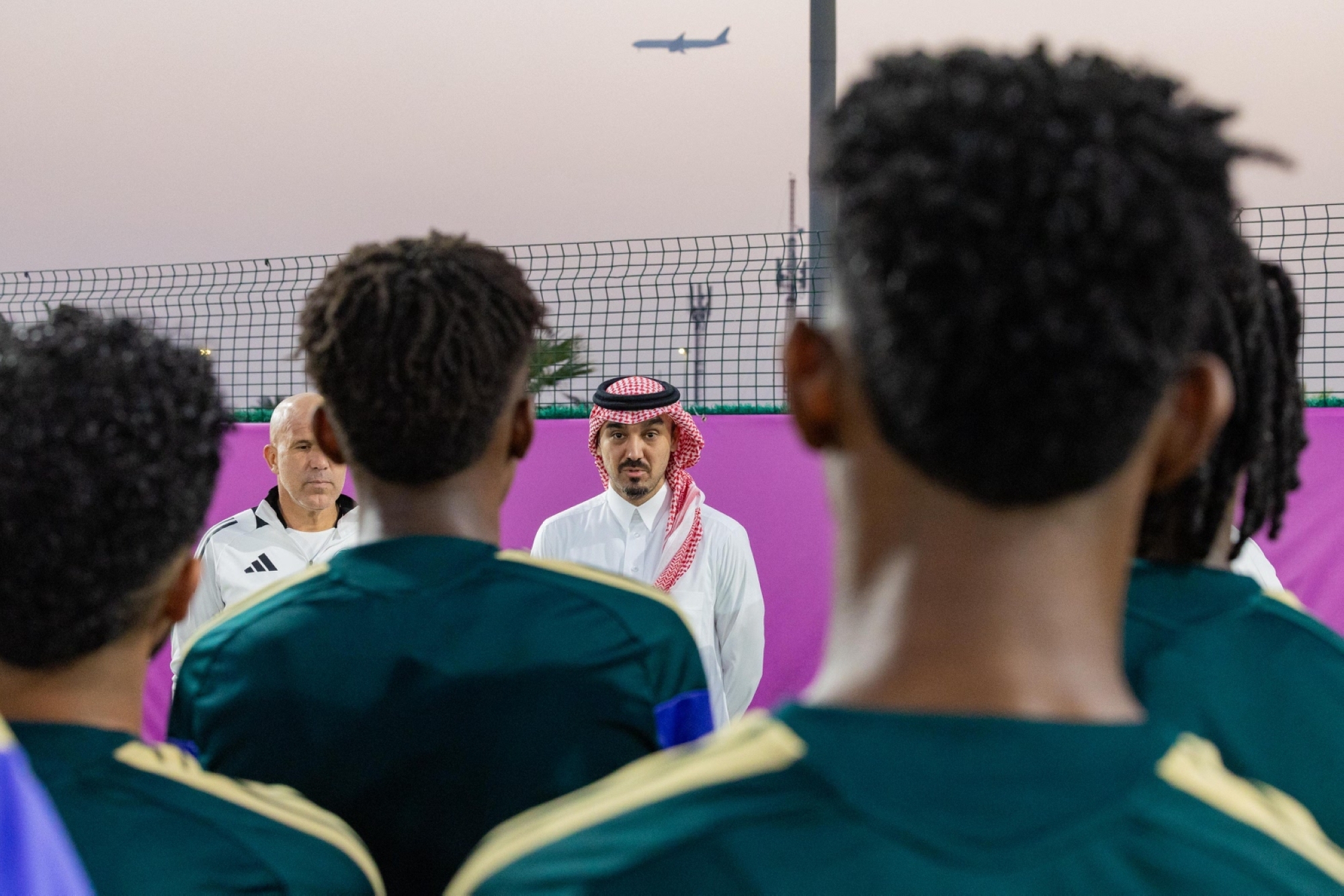 الفيصل يدعم أخضر تحت 23 عامًا قبل مواجهة الأردن
