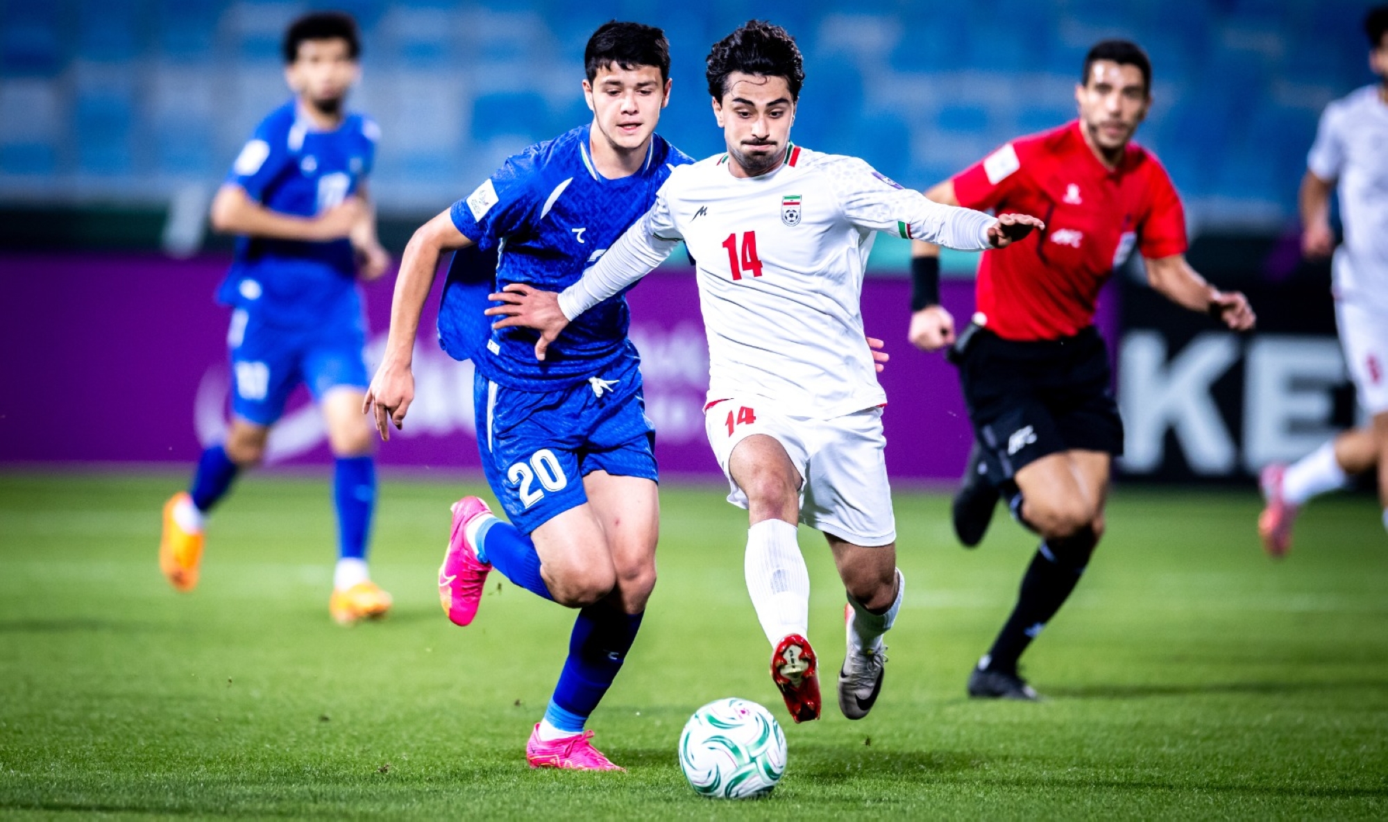 إيران يتمسك بآمال التأهل الآسيوي أمام لبنان