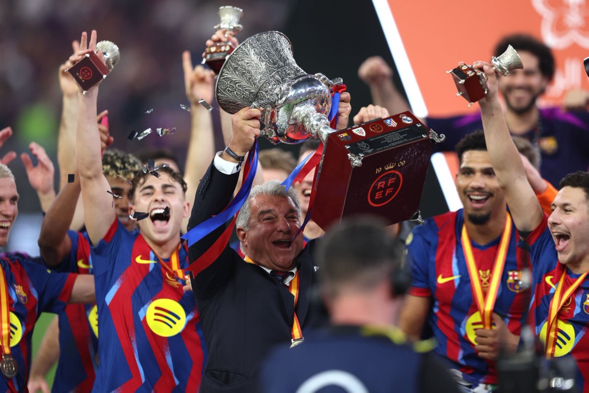 لابورتا: برشلونة كان الأفضل فنياً واستحق اللقب
