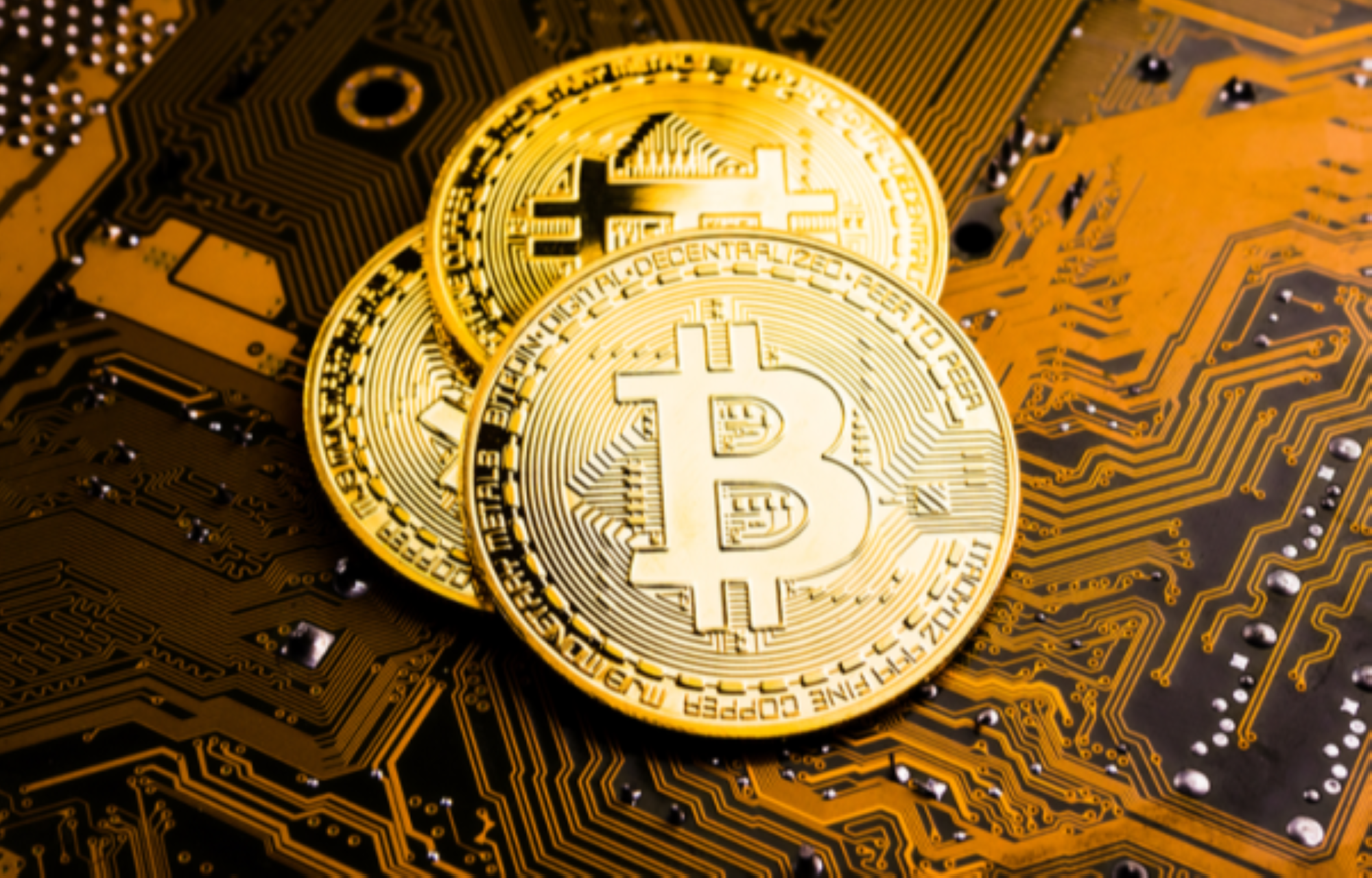 هبوط حاد للعملات الرقمية مع تصاعد توترات أمريكا وأوروبا
