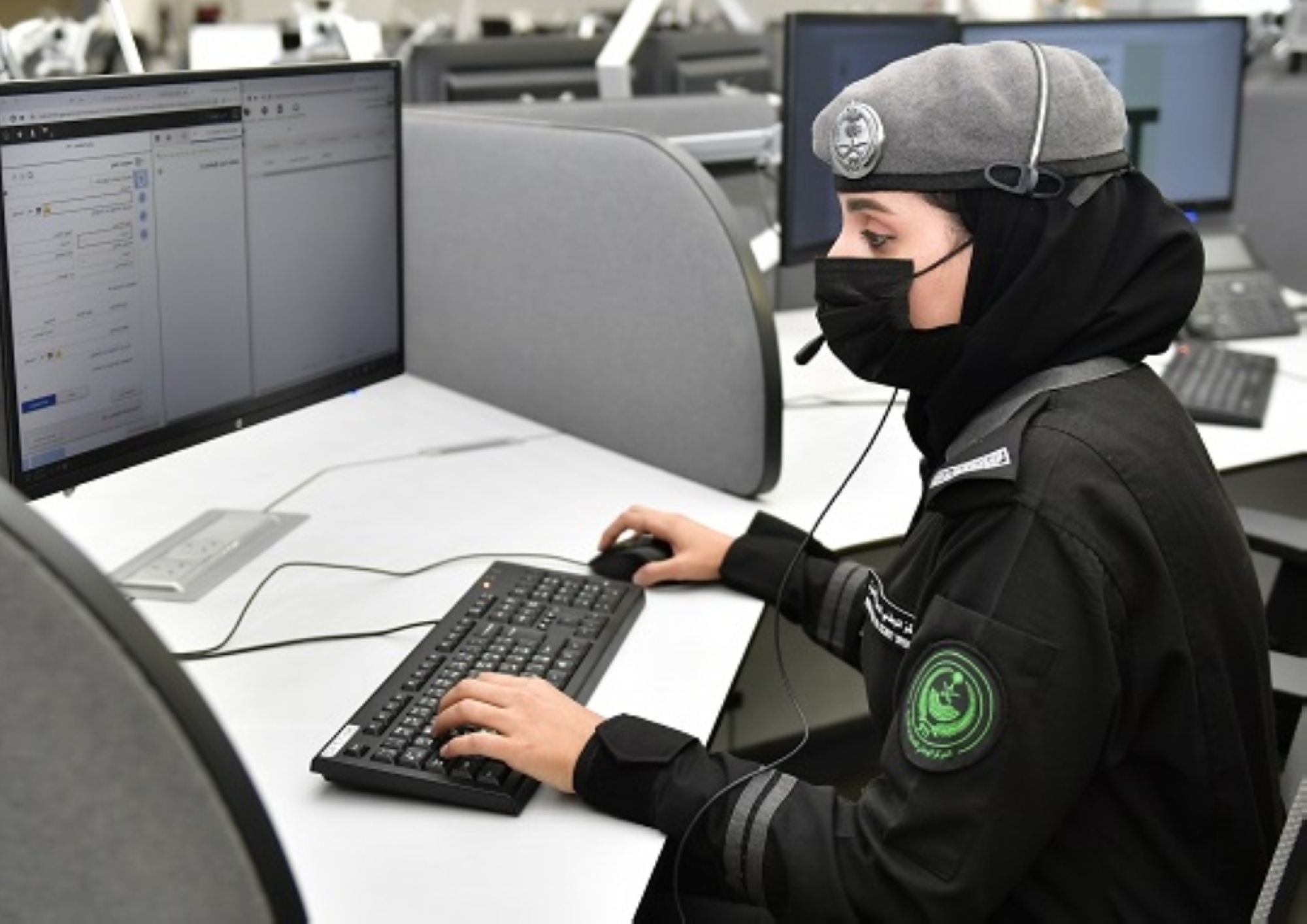 أكثر من 84 ألف اتصال عبر 911 في يوم واحد