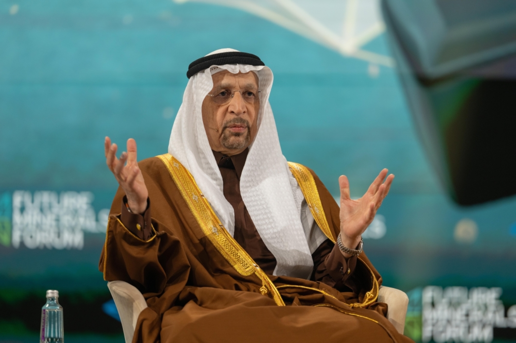 الفالح يستعرض المنجزات الاستثمارية وآثارها الاقتصادية