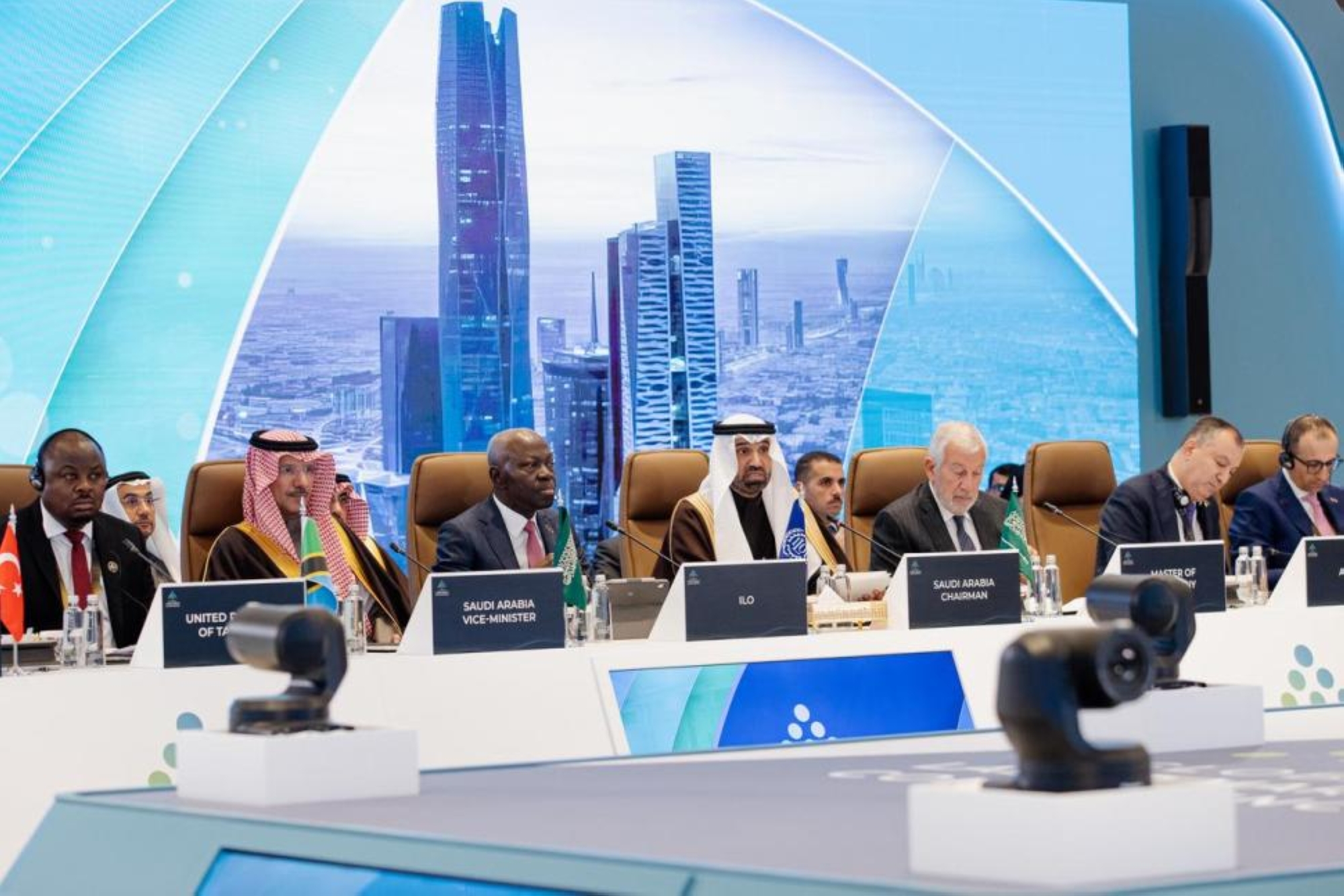 40 وزيراً يتوافقون على 6 إجراءات لتطوير أسواق العمل