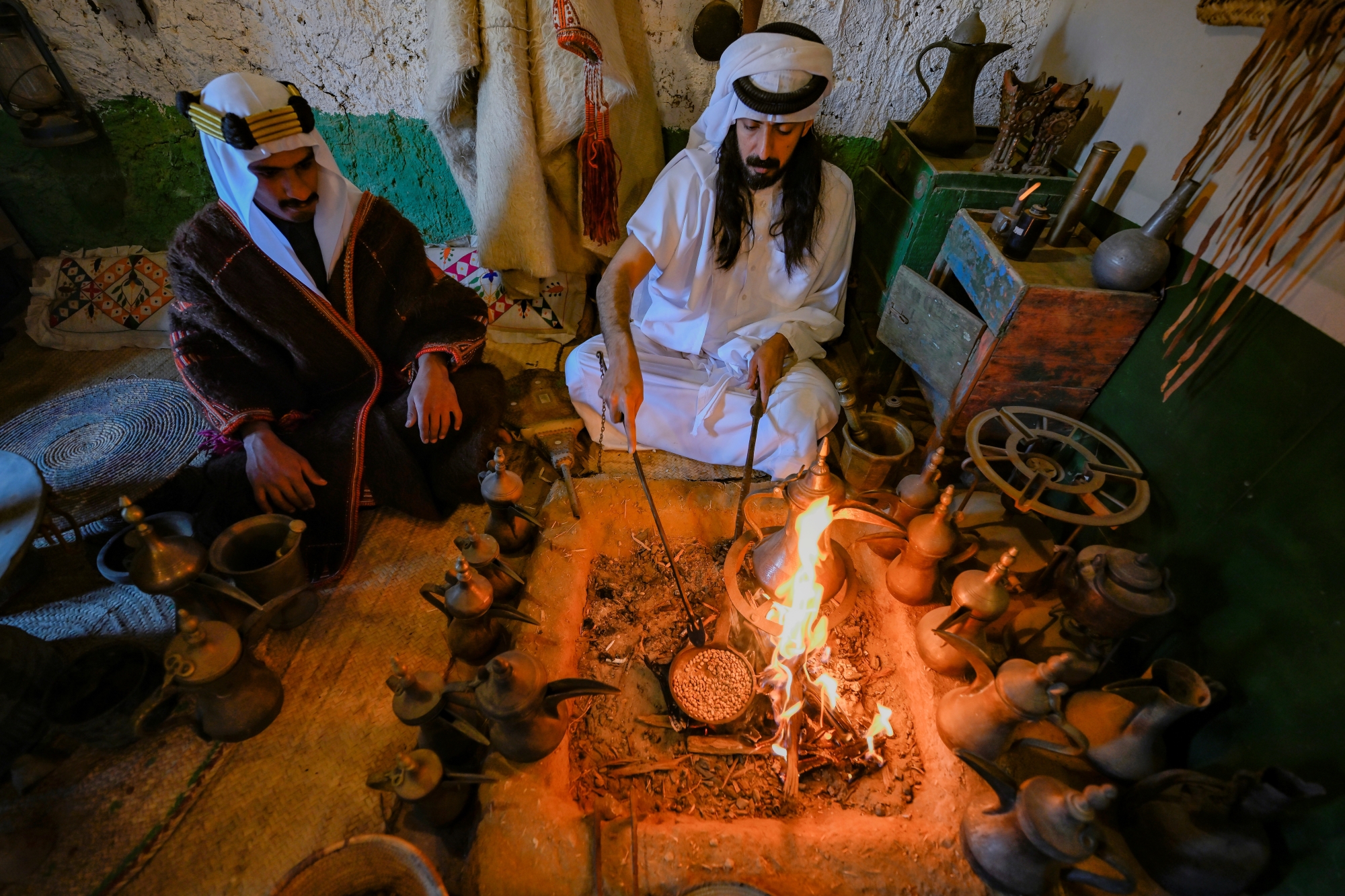 "الملة".. وسيلة تقليدية للتغلب على البرودة بالباحة