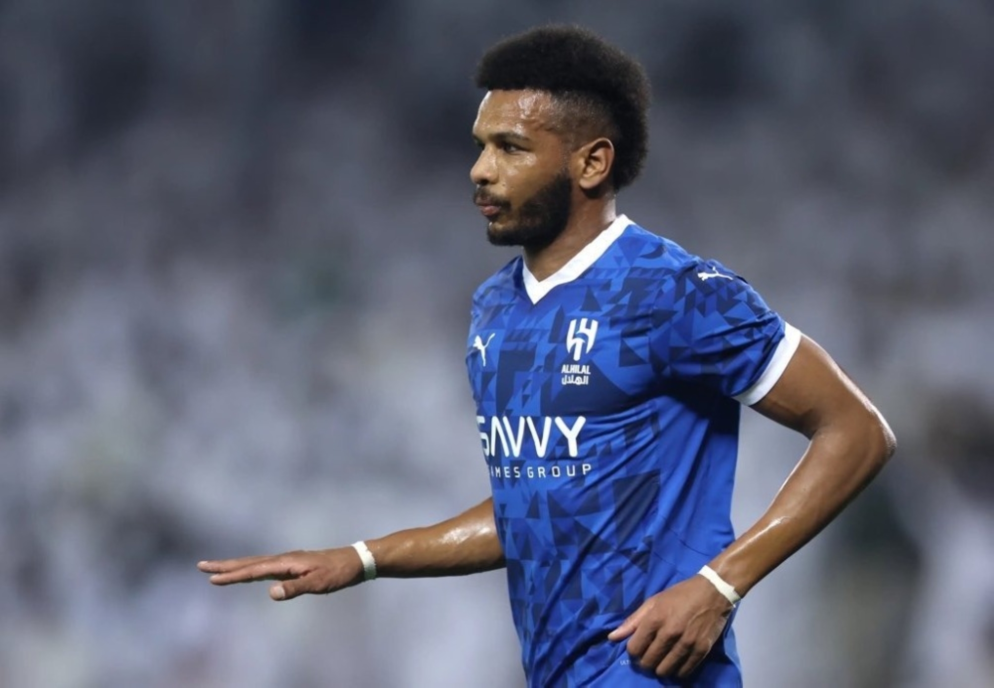 البليهي يقترب من الشباب