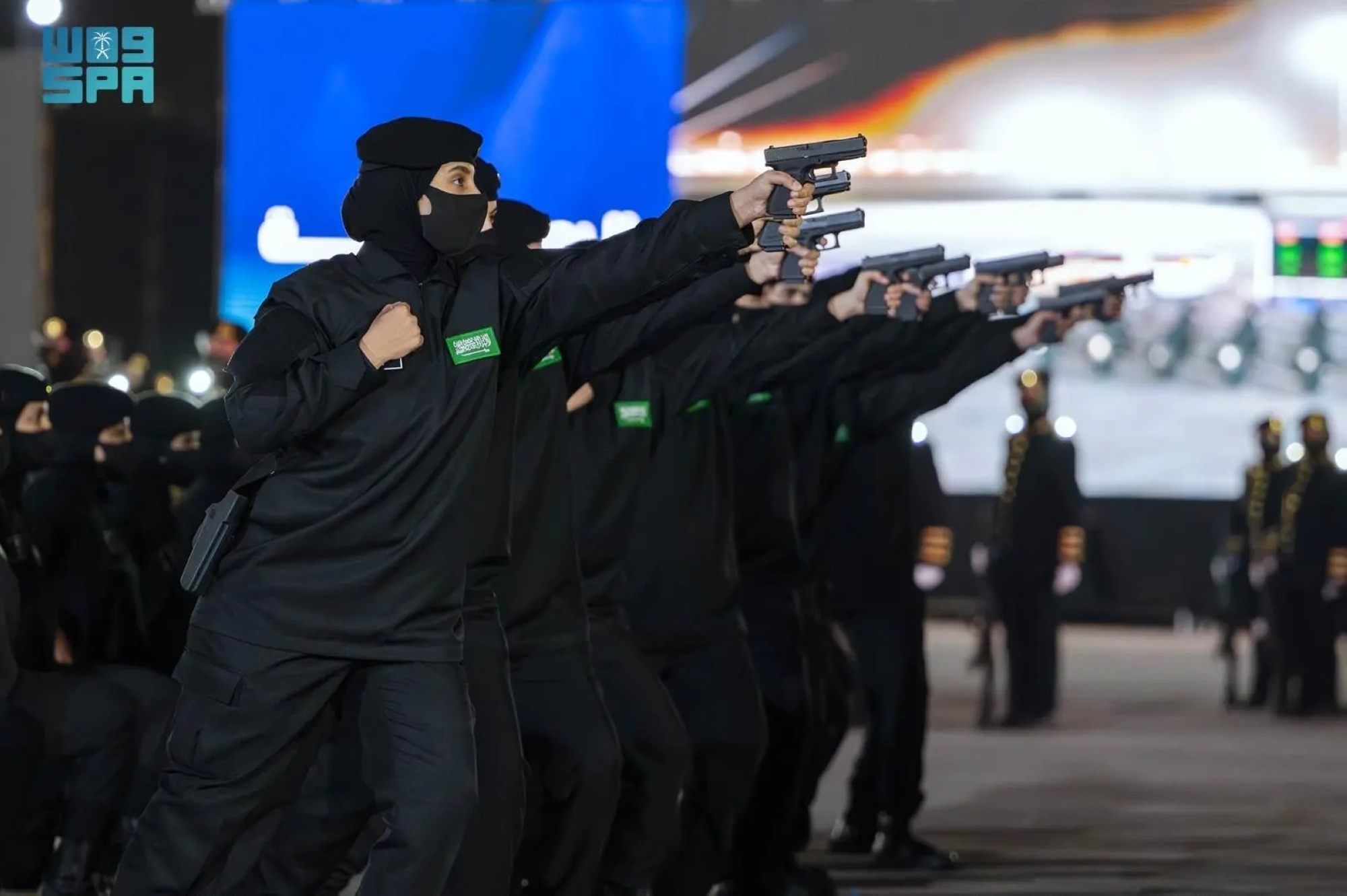 تخريج 328 مجندة بمعهد التدريب النسوي