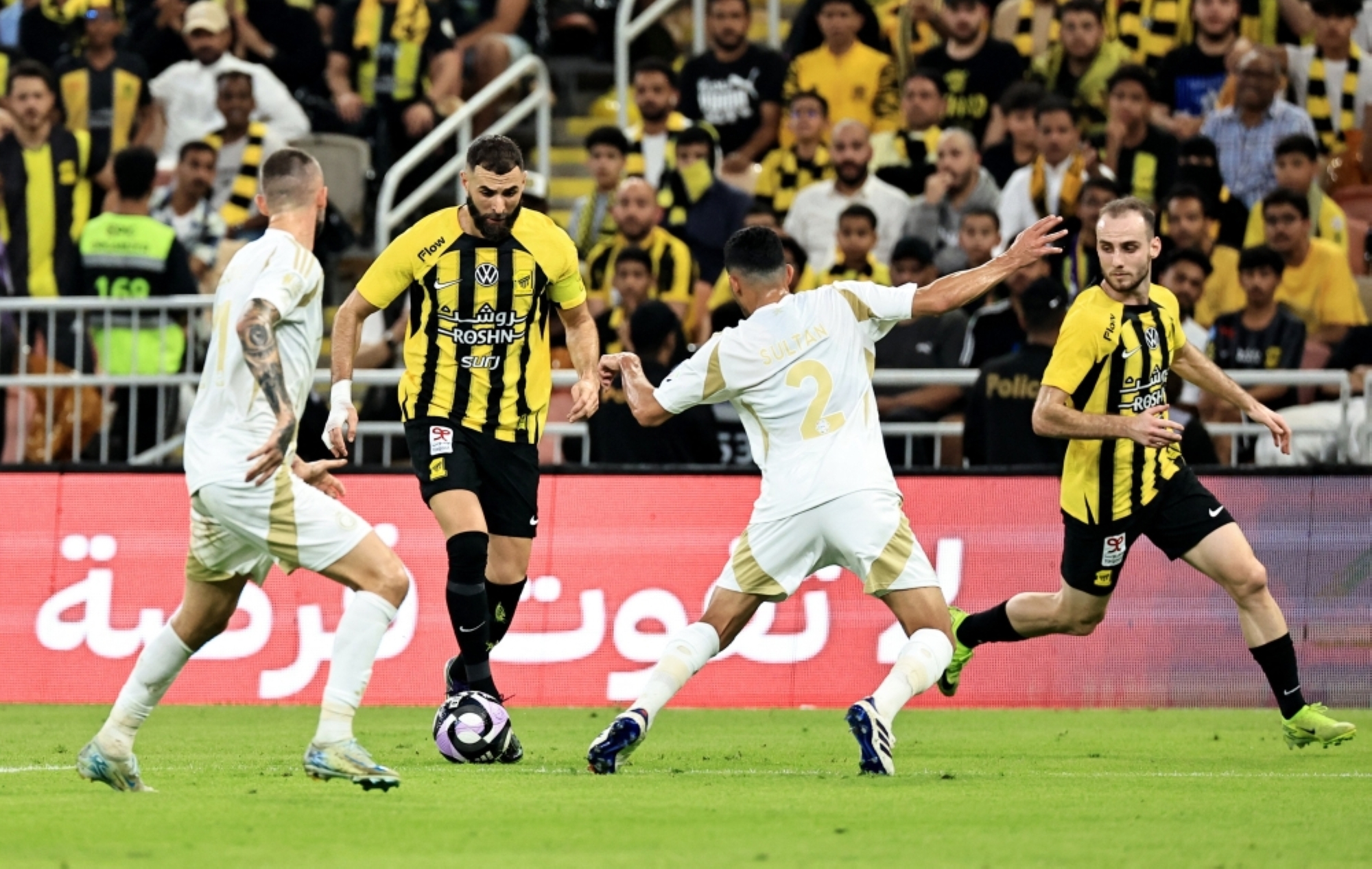 رحيل النجوم وتبدُّل المدربين.. ماذا تغيّر بين آخِر كلاسيكو جمع النصر والاتحاد؟