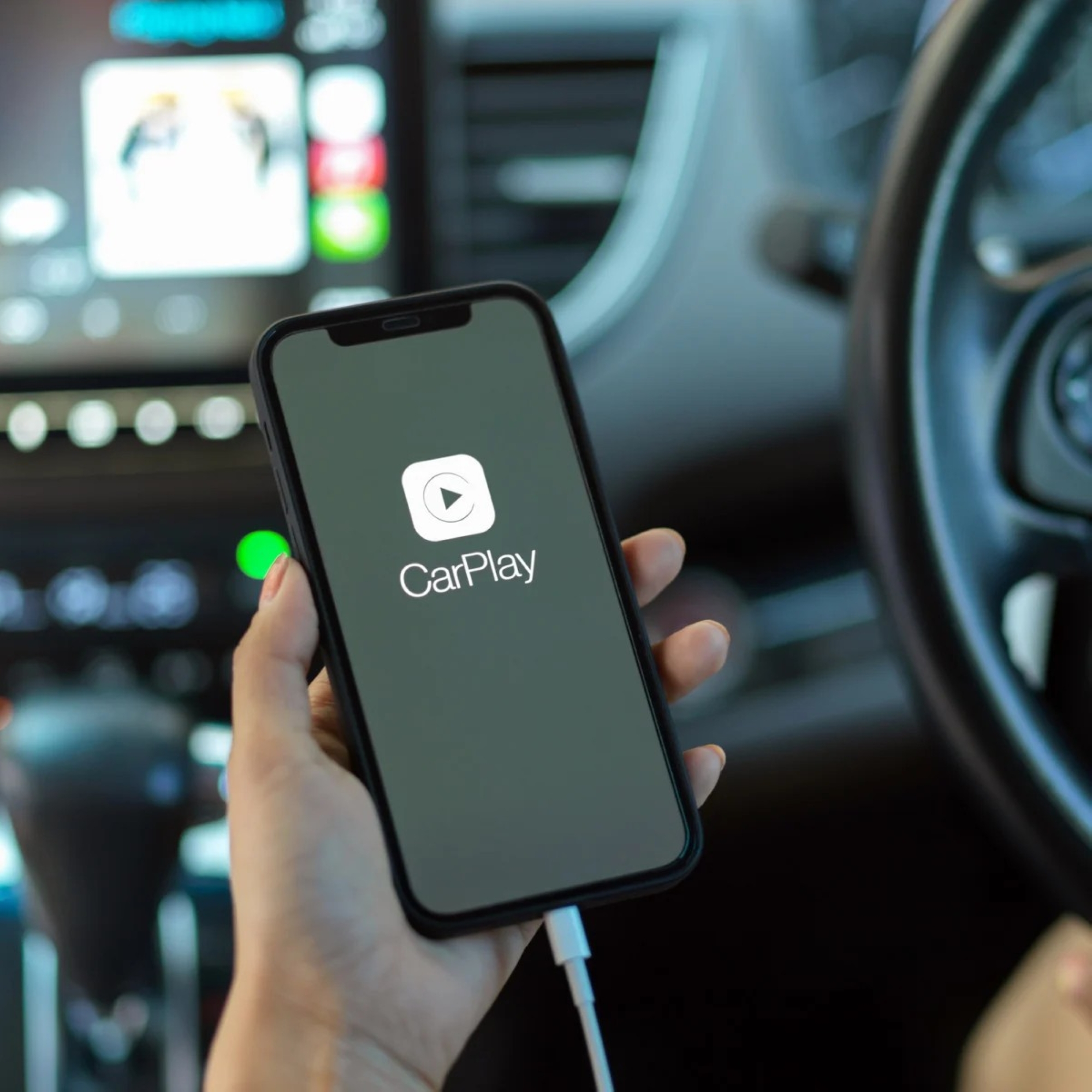 أبل تفتح CarPlay أمام تطبيقات الذكاء الاصطناعي الصوتية